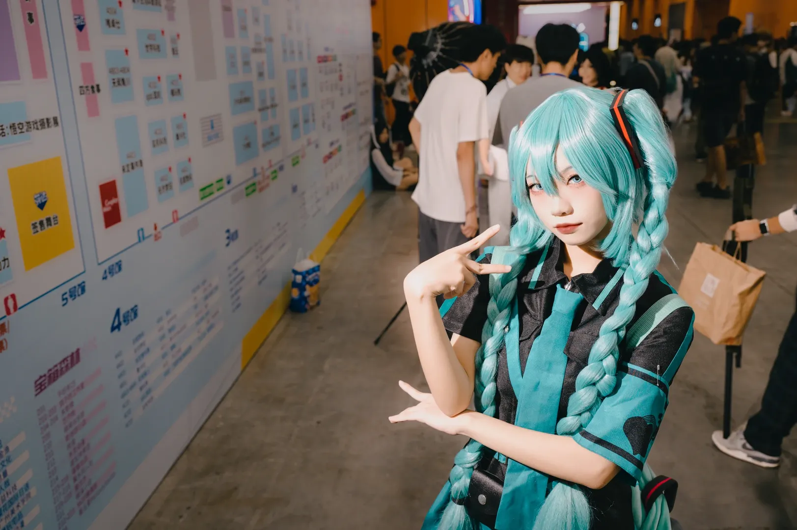 cosplay, Convention photos, Twintails wig, Uniform styling, 2024 CICF - Image 5