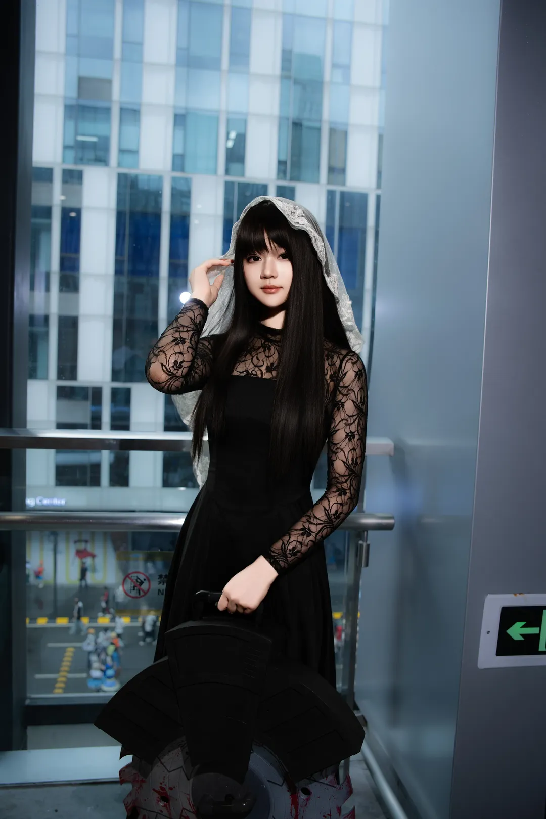 萤火虫漫展, 漫展摄影, Cosplay分享, 修女cos, 电锯道具 - 第2张