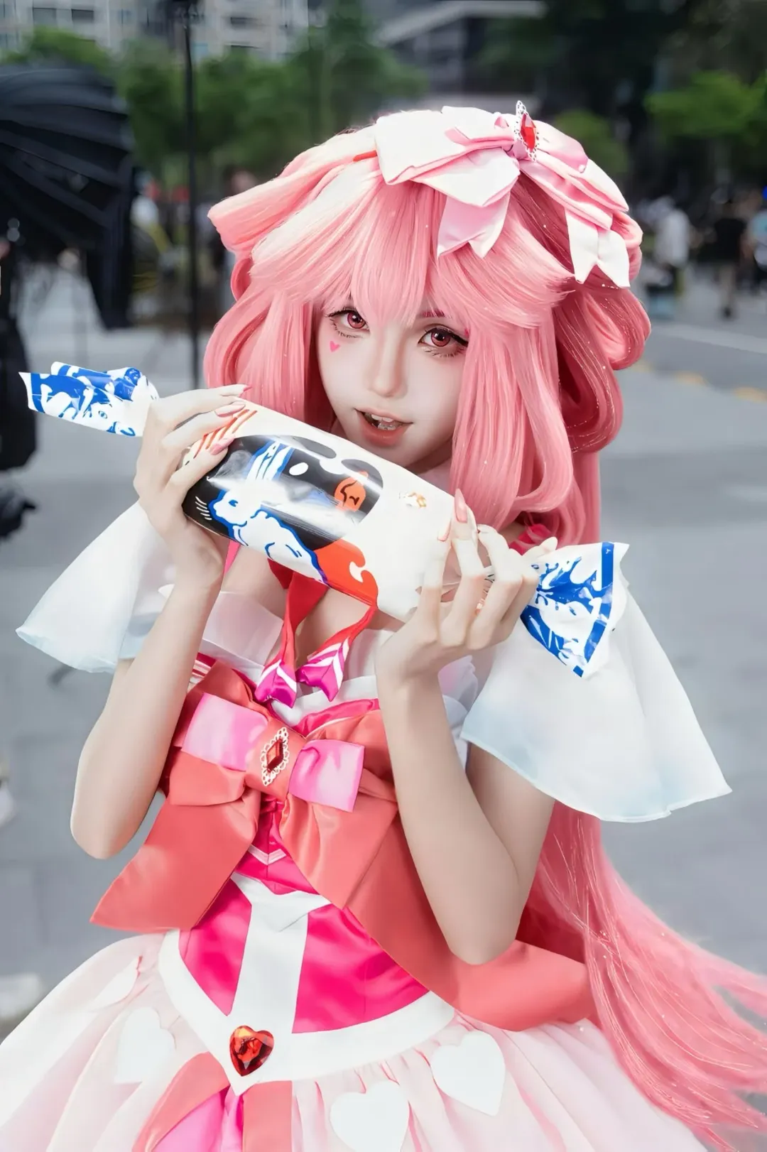 広州蛍火虫アニメエキスポ, コスプレイヤーの日常, チンお姫様 コスプレ, イェ・ルオリー, ピンクのコスプレ - 1枚目