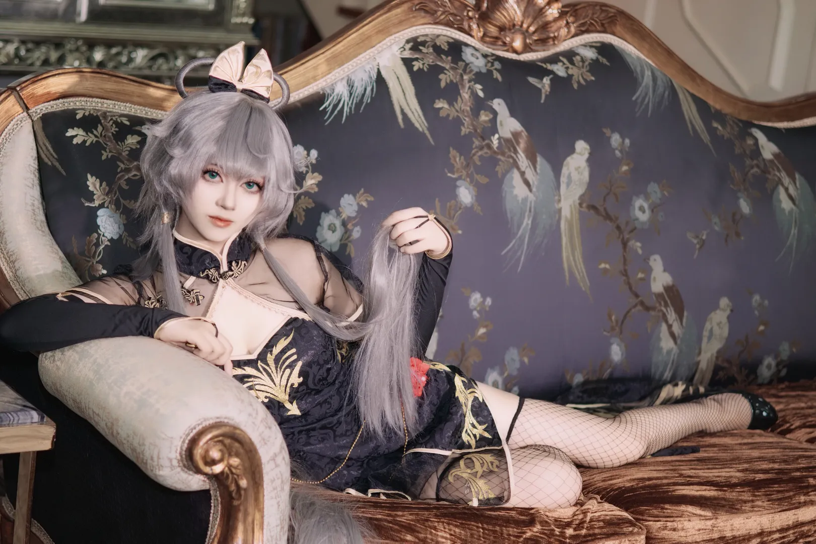 洛天依cos, cosplay正片, 黑金穿搭, 复古哥特风, 笼中鸟 - 第3张