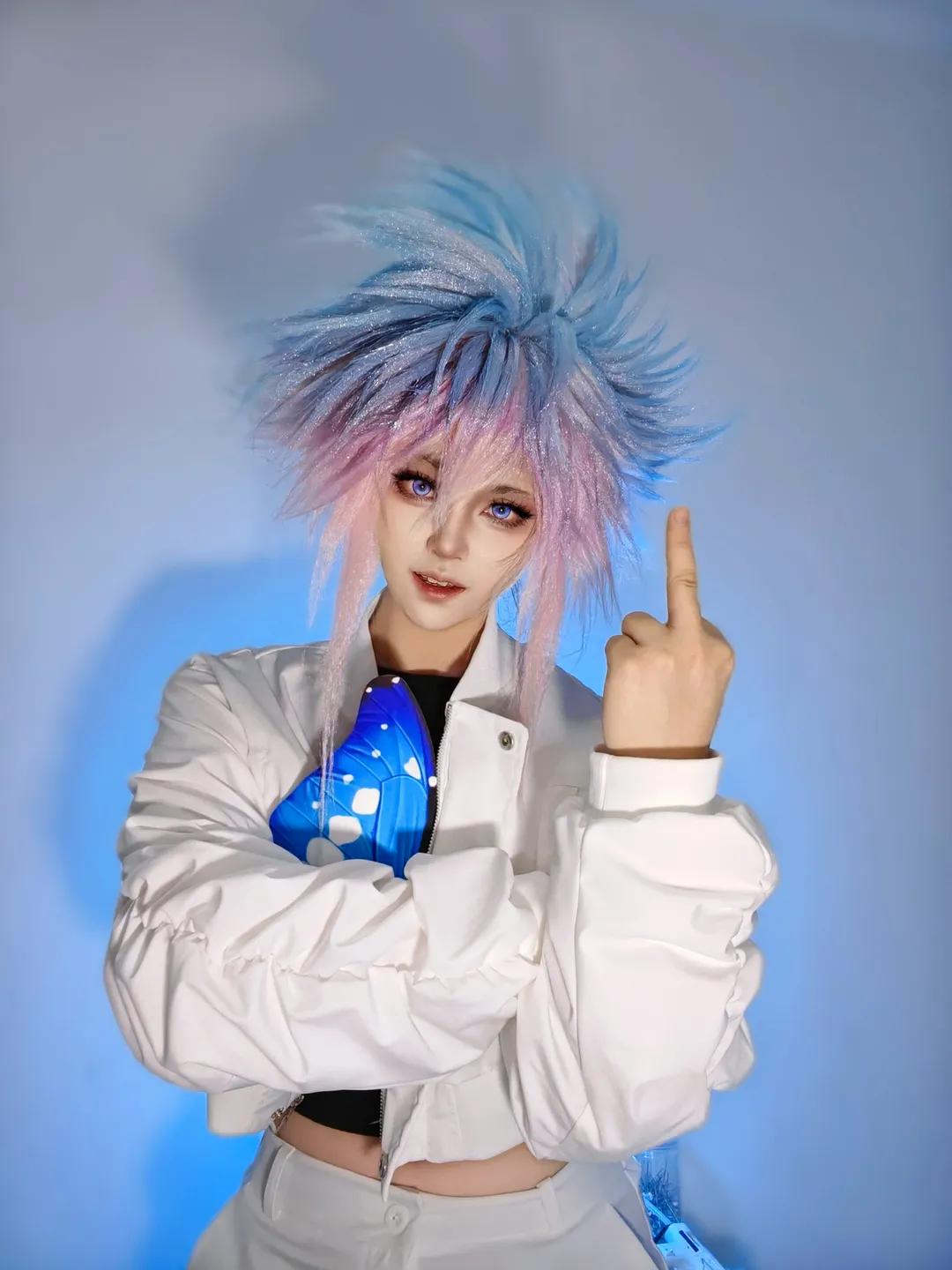 绝世唐门, cosplay分享, 二次元角色还原, 王冬cos, 蓝粉渐变假发