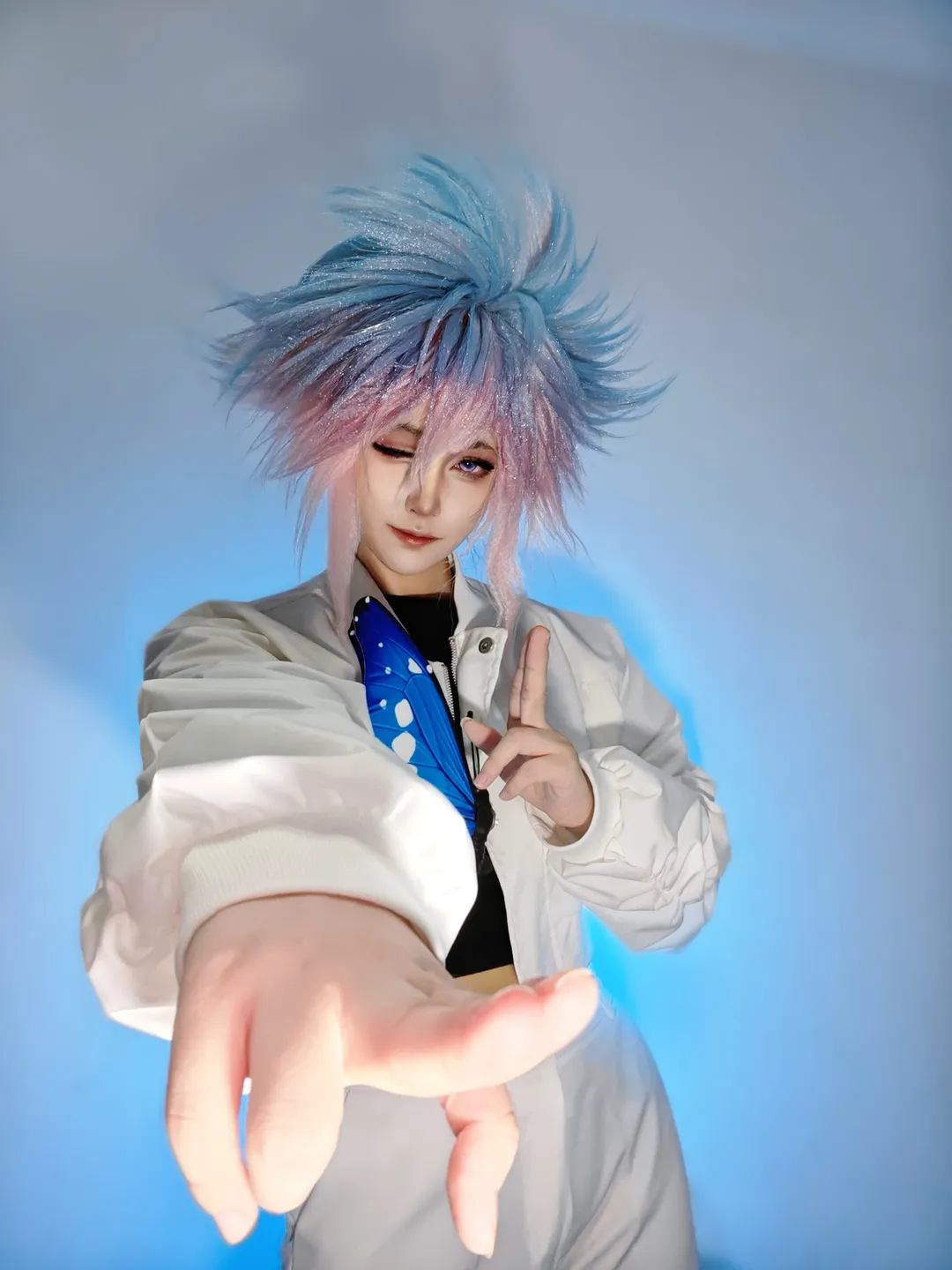 漫展返图, 绝世唐门, 王冬cos, 斗罗大陆cosplay, 蓝粉渐变假发 - 第3张