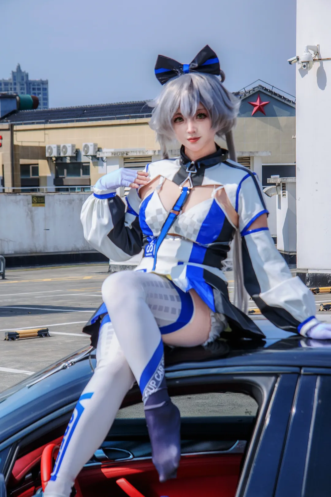 洛天依cos, 赛车服, Vsinger, cosplay分享, 屋顶摄影 - 第2张