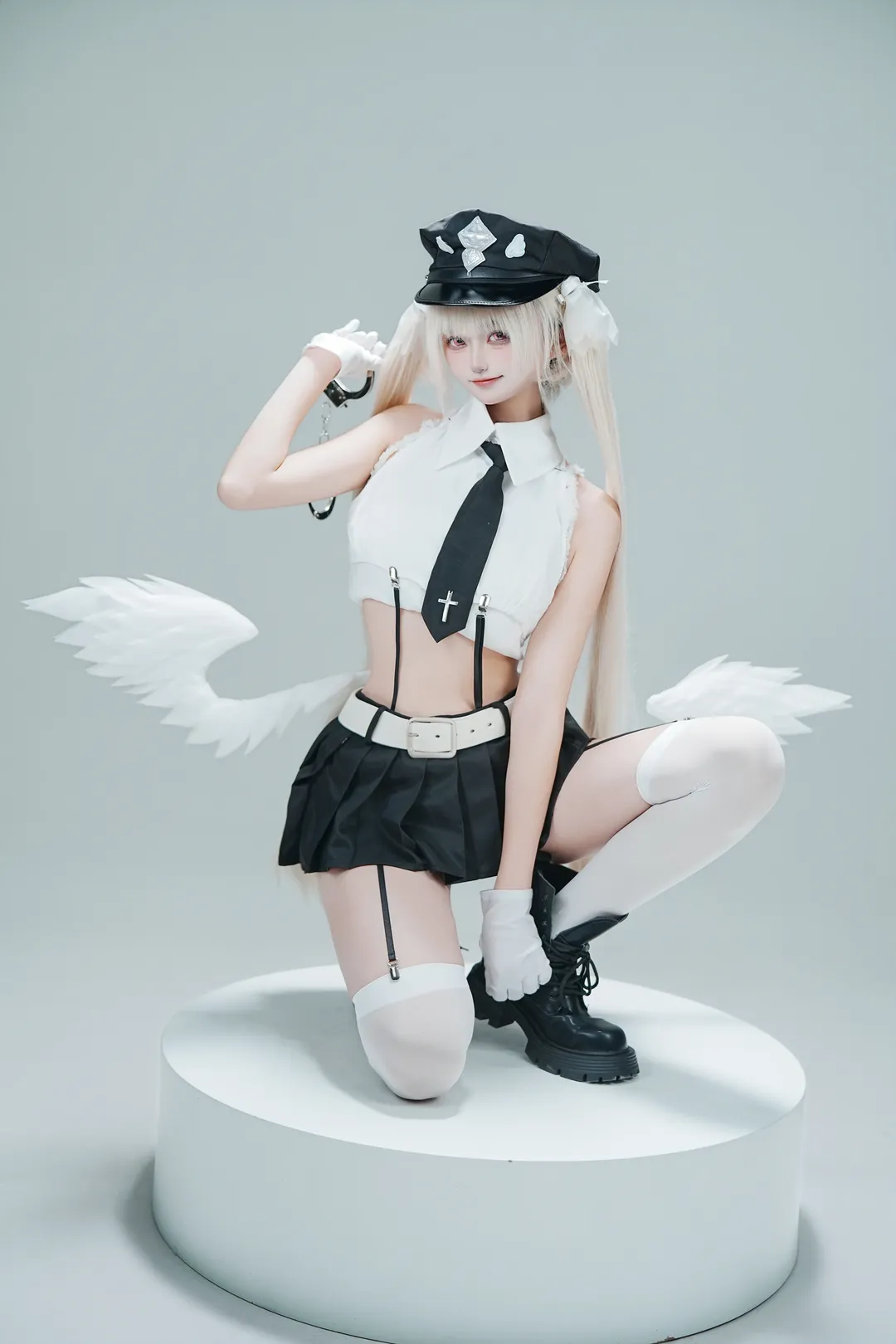 二次元撮影, 長春での撮影依頼, 楚漓コスプレ, 天使の女警, スタジオ撮影の少女 - 3枚目