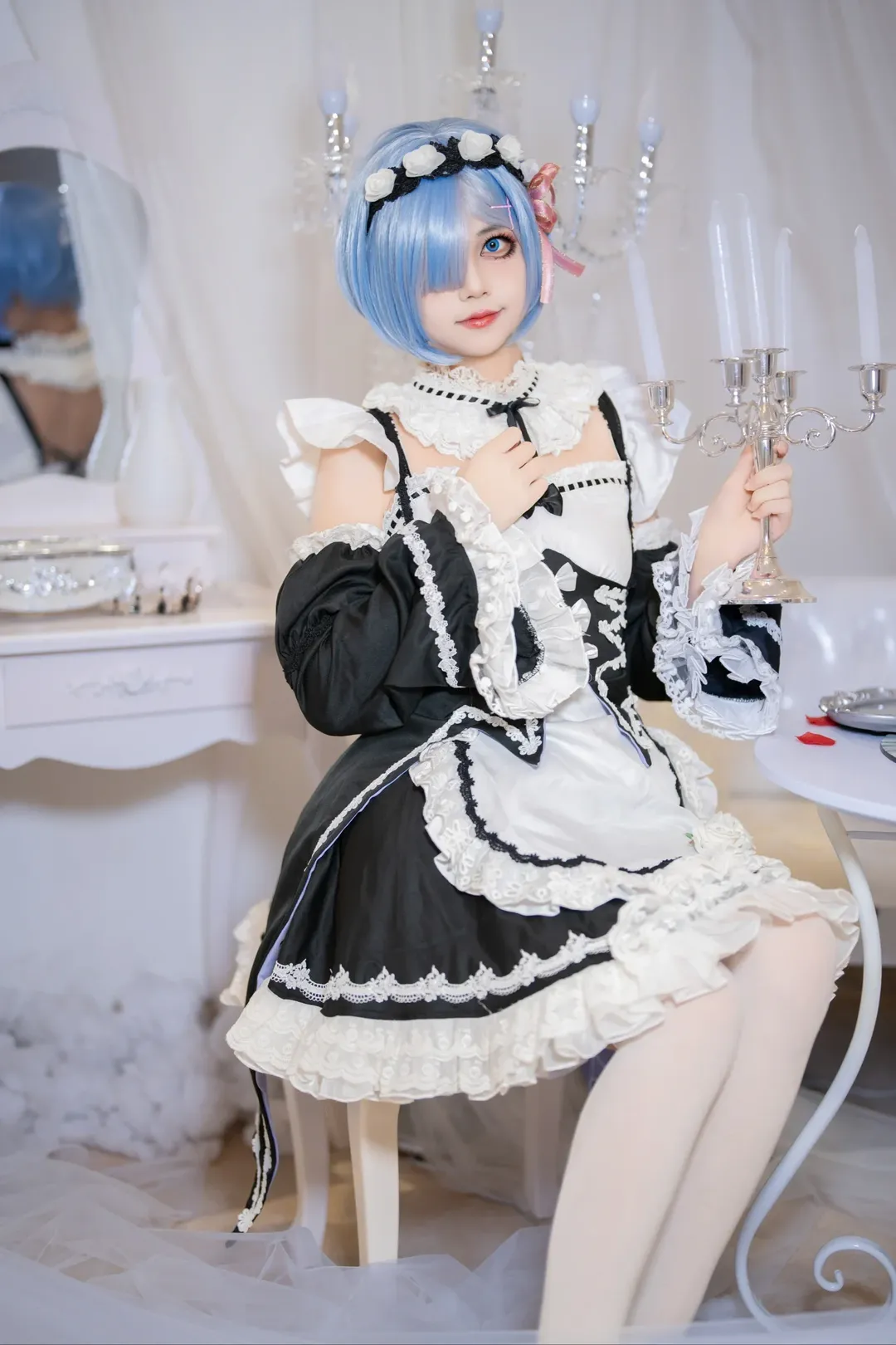 角色扮演, 二次元摄影, 雷姆cos, 蓝发女仆装, 白丝出片 - 第1张