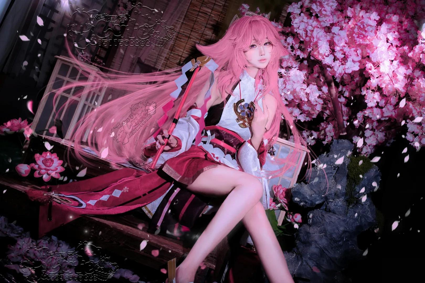 Genshin Impact, Yae Miko cosplay, Cosplay photography, Japanese style cosplay, Atmospheric photography