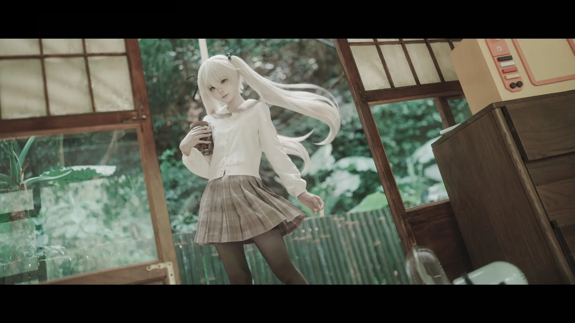 二次元cosplay, 春日野穹cos, 緣之空, 日系胶片感, 黑丝百褶裙 - 第2张