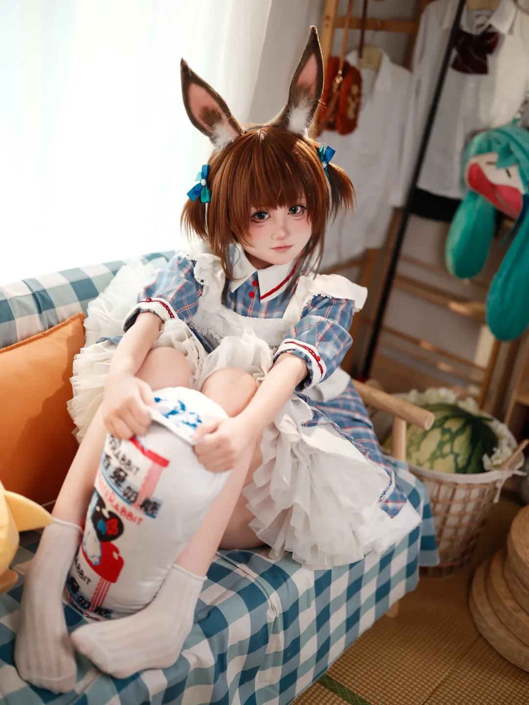 二次元cosplay, 明日方舟, 阿米娅cos, 大白兔联动, 居家写真