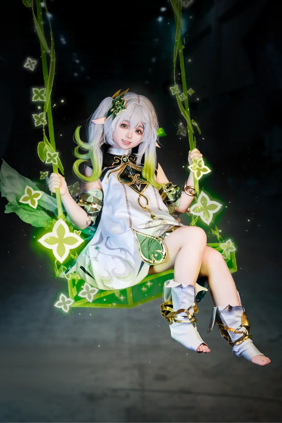 二次元摄影, 纳西妲cos, cosplay场照, 精灵耳假发, 白绿配色服饰 - 第7张