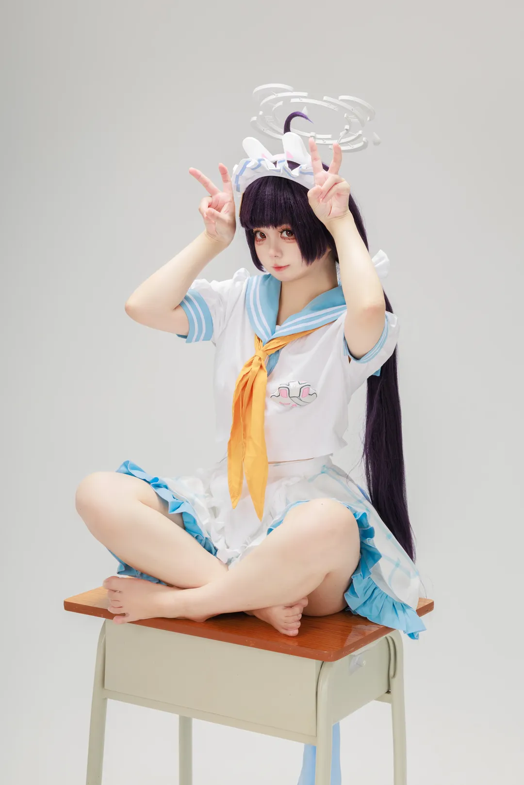 蔚藍檔案, 二次元cosplay, 霞澤美遊cos, 學院風水手服, 兔耳光環