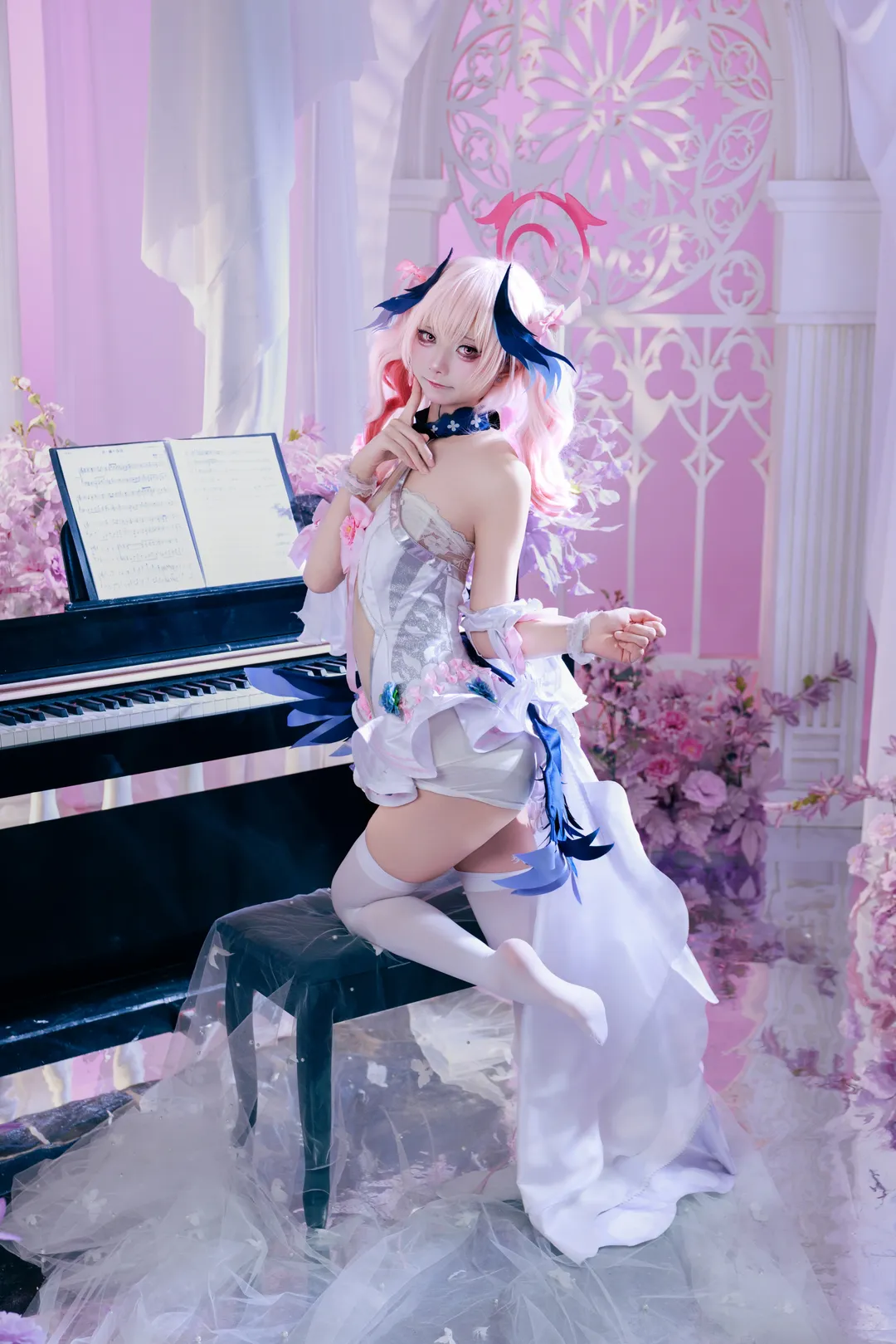 Blue Archive, Shimoe Koharu cosplay, Pink wig, Bridal cosplay, Piano portrait - Image 2