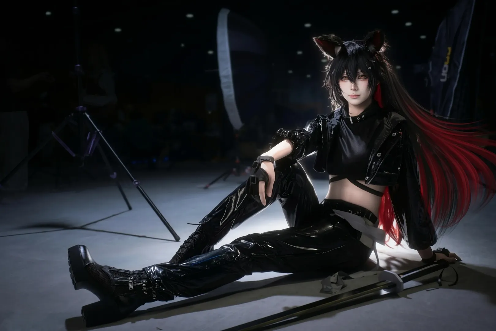Convention photos, Arknights, Ambience Synesthesia, Texas cosplay, Patent leather jacket