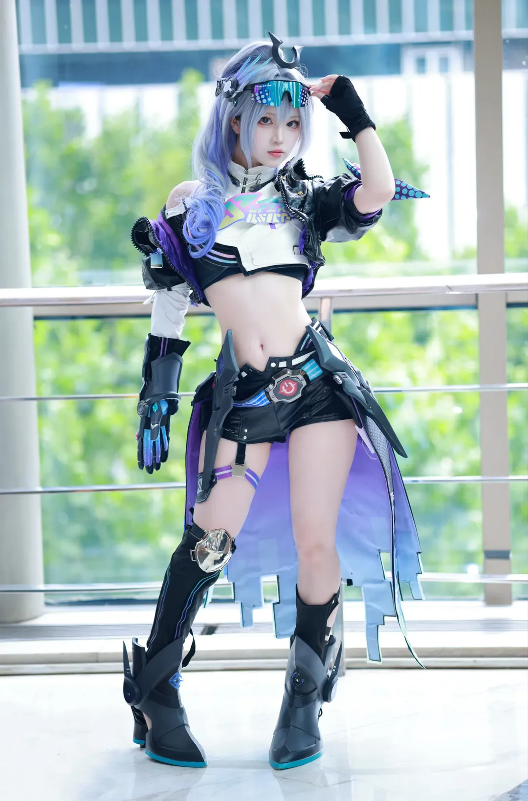 Honkai: Star Rail, Cyberpunk, Silver Wolf cosplay, Convention photography, Mechanical style cosplay