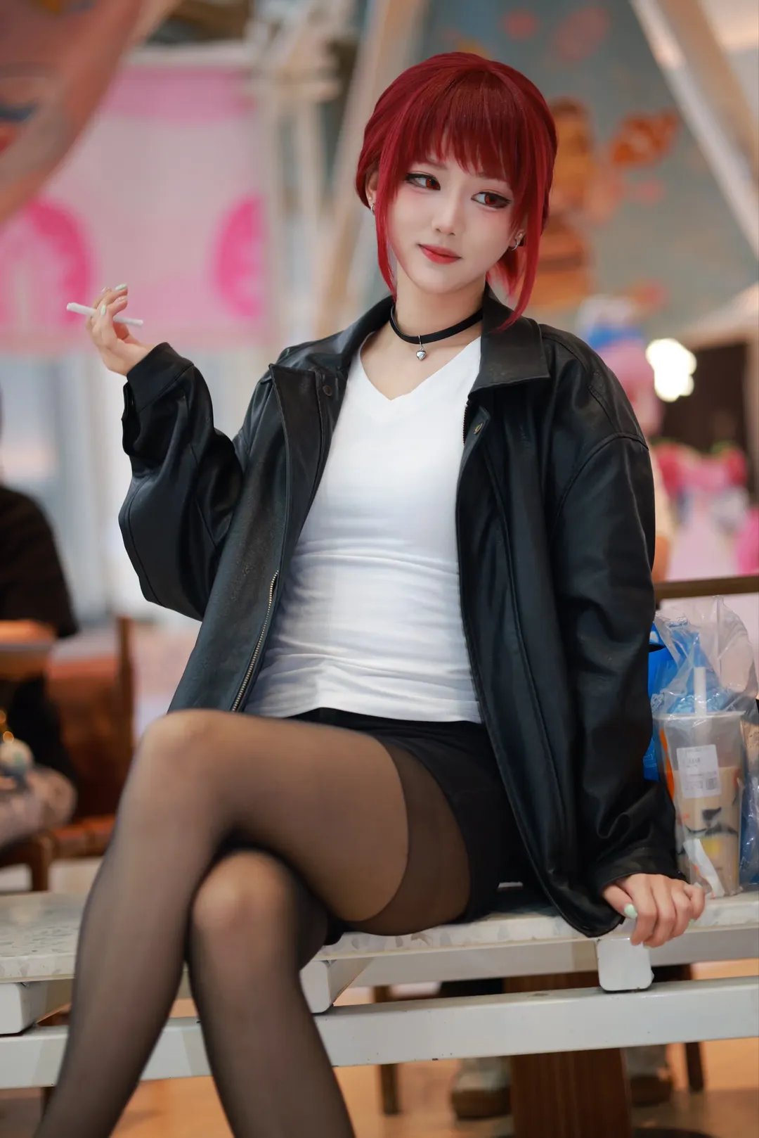 黑丝造型, 红发cosplay, 皮衣穿搭, 漫展街拍, 日常氛围感 - 第4张