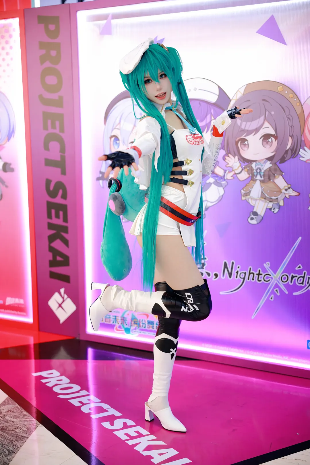 Convention photos, Hatsune Miku cosplay, Cosplay outfit, Twintails wig, Hatsune Miku: Colorful Stage!