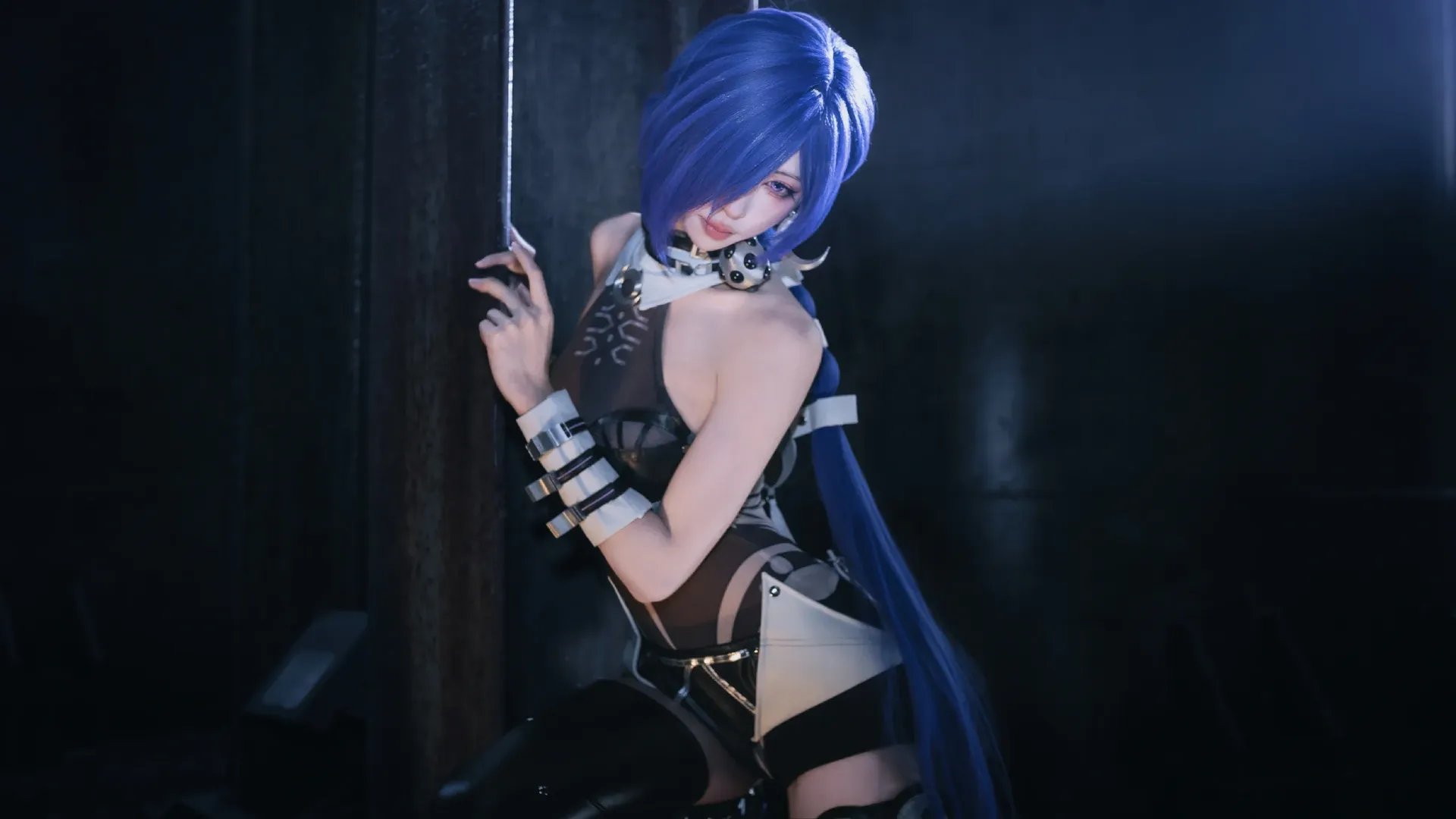 绝区零, Cosplay摄影, 普罗米娅cos, 蓝色假发, 机能风穿搭