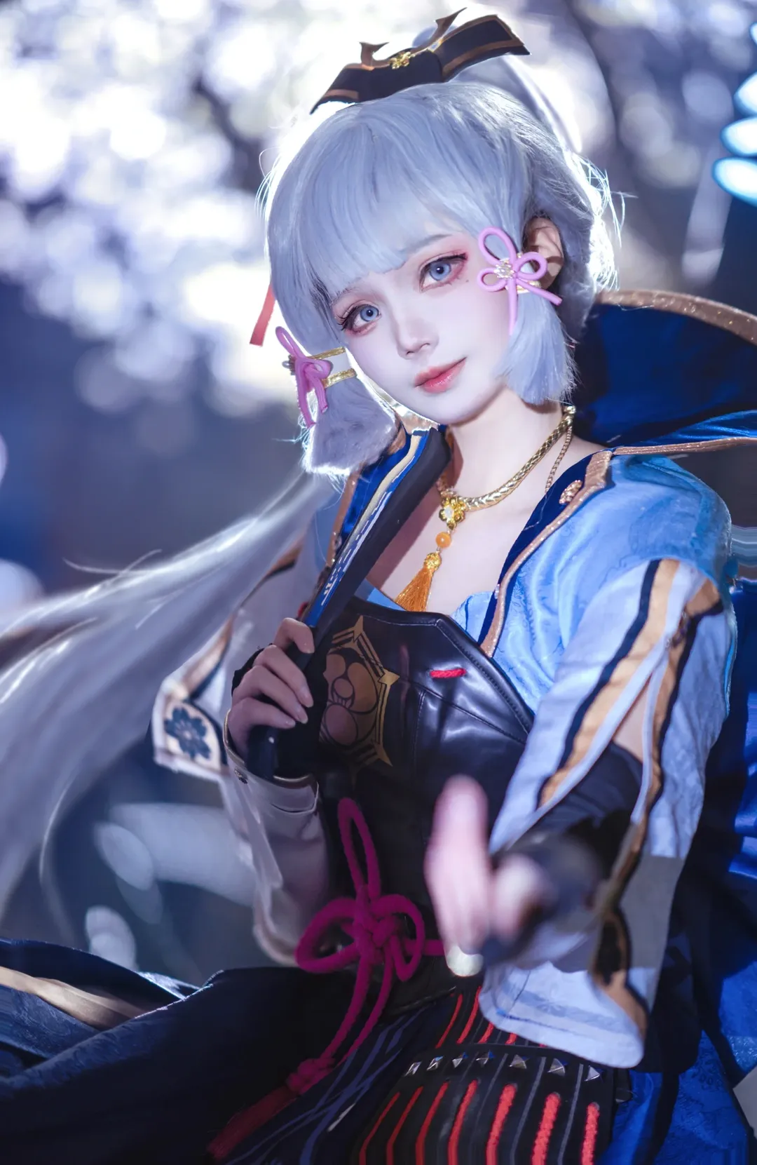 Genshin Impact, Atmospheric photography, Kamisato Ayaka cosplay, Cherry blossom night view cosplay, Night portrait - Image 4