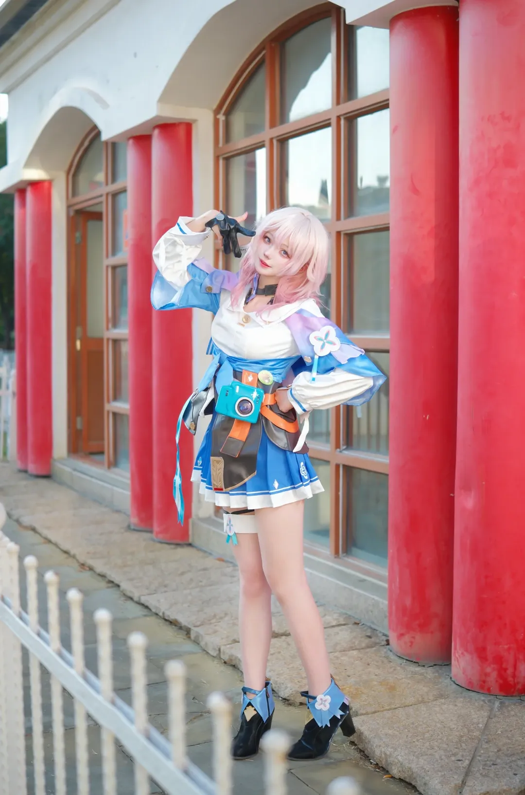 崩坏星穹铁道, 三月七cos, cosplay摄影, 二次元穿搭, 户外漫展场照 - 第2张