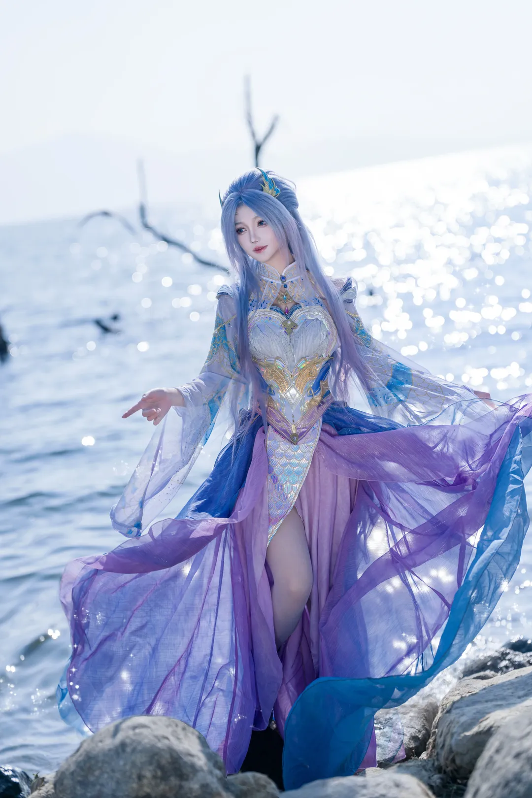 Tang Wutong cosplay, Soul Land II: The Unrivaled Tang Sect, Chinese anime cosplay, Erhai Lake location shoot, Xianxia ancient style cosplay - Image 2