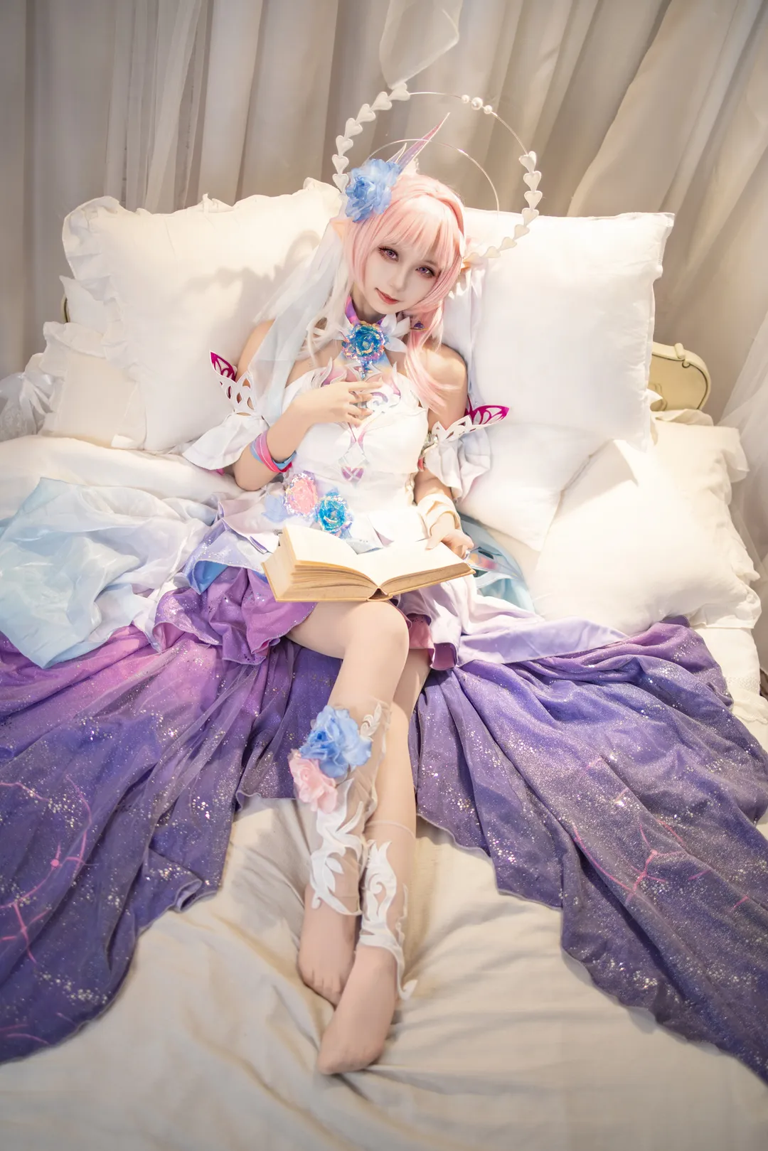 Cyrene Cosplay, Honkai: Star Rail, Cosplay photography, Pink wig, Starry sky dress