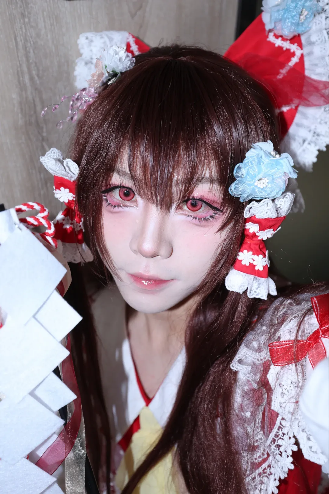 博麗霊夢コスプレ, 東方Project, CP31アニメコンベンション, クロスプレイ, 紅白の巫女装束 - 1枚目