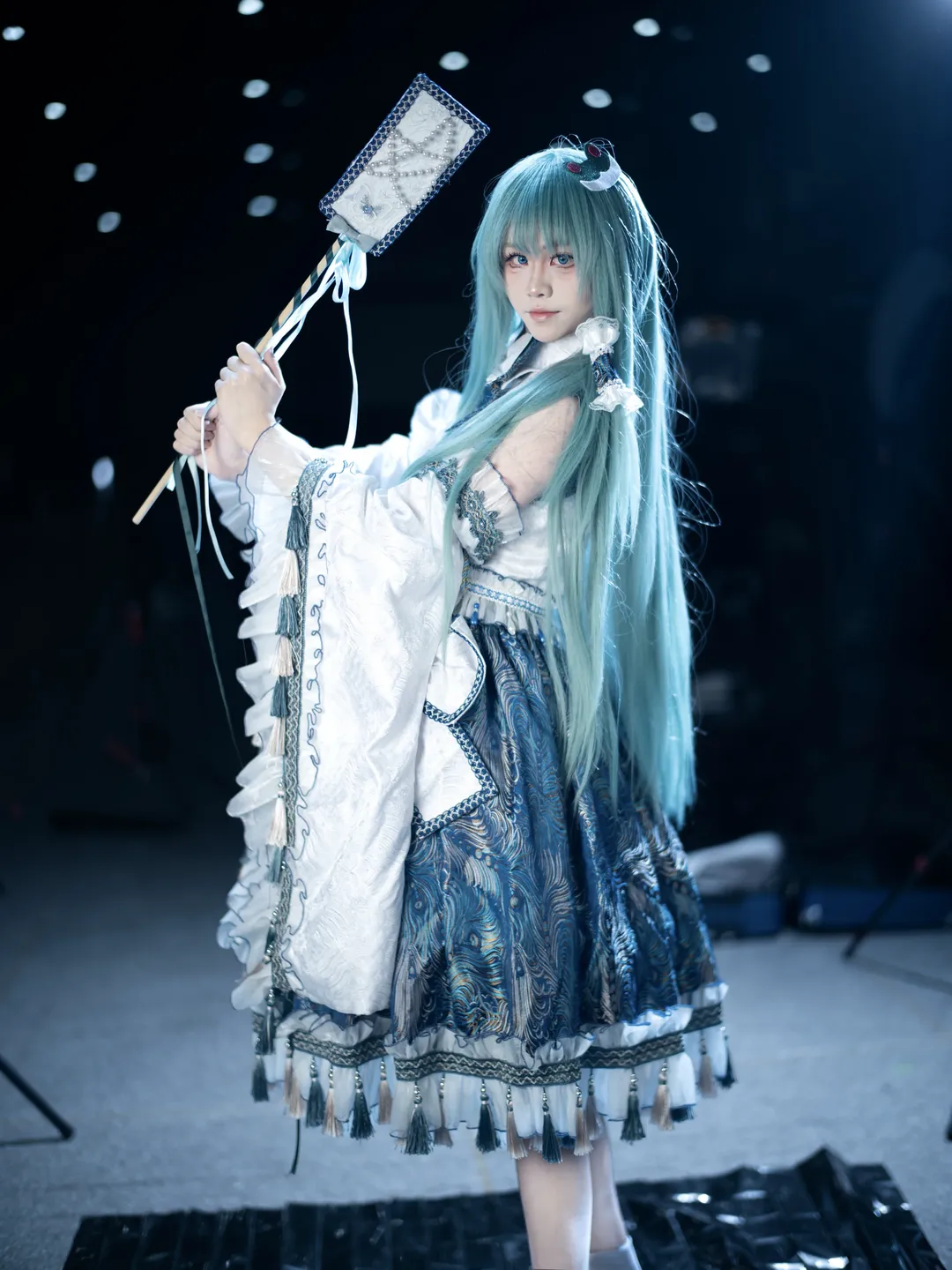 东方project, 东风谷早苗cos, cosplay摄影, 蓝白巫女服, 道具扇
