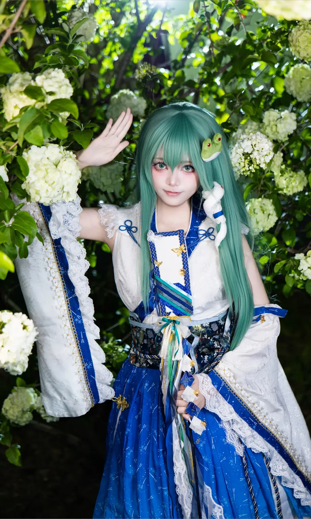 东方Project, 东风谷早苗cos, cosplay摄影, 绣球花外景, 湘湖约拍 - 第1张