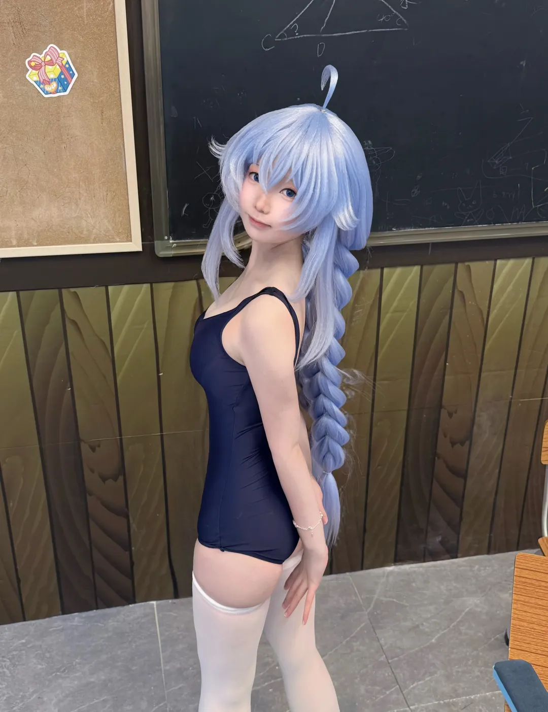二次元cosplay, 洛琪希cos, 无职转生, 教室拍摄, 连体泳衣cos - 第6张