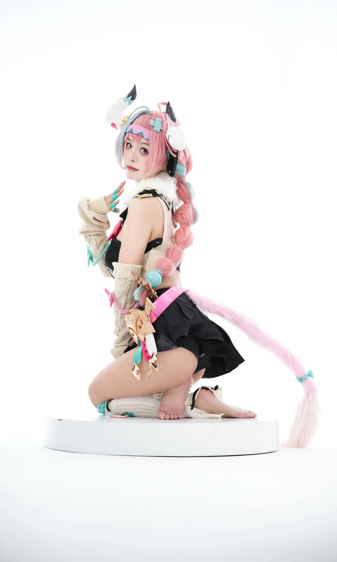 原神, 原神创作者激励计划, 瓦雷莎cos, cosplay正片, 兽尾cosplay