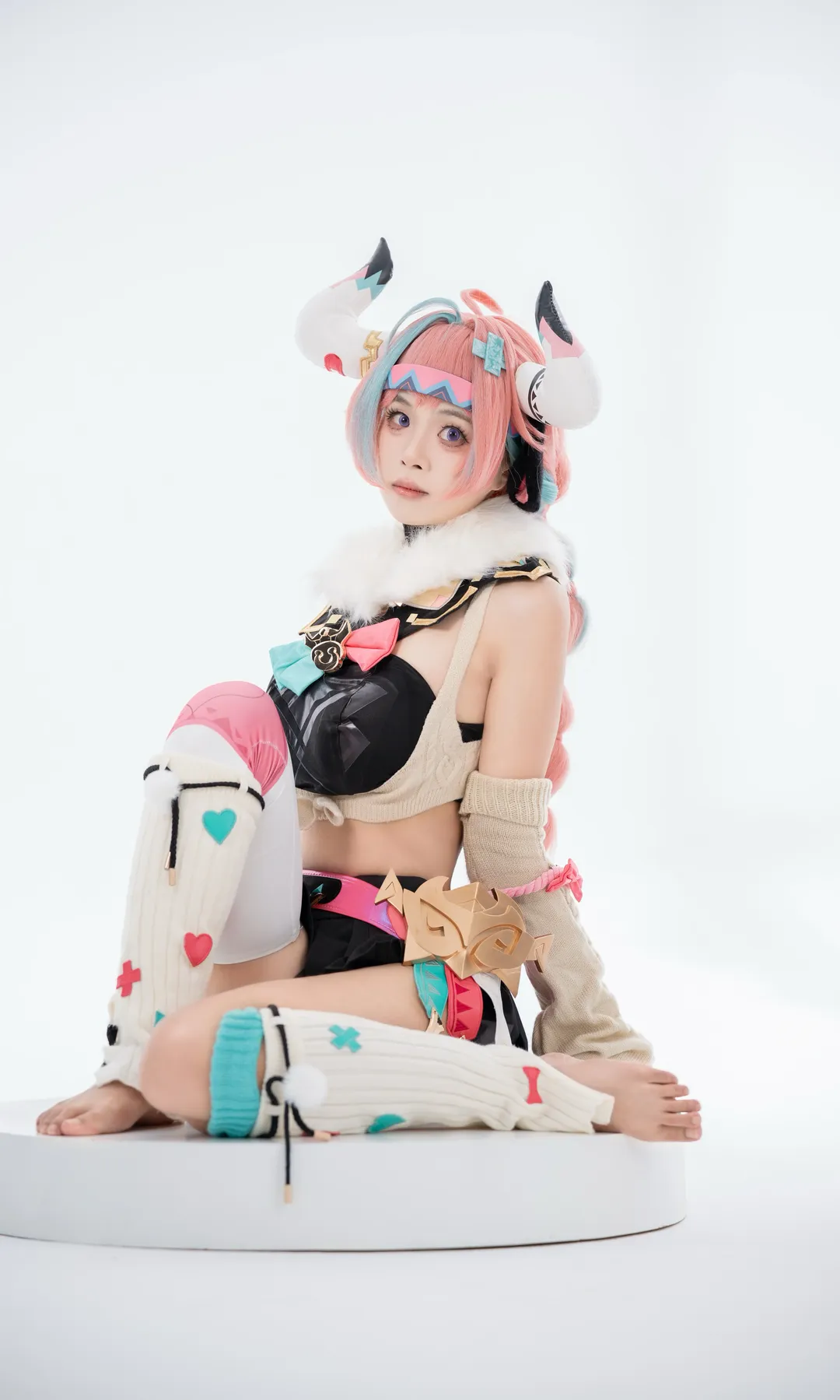 原神, コスプレ, ポーズ参考, ヴァレサ コスプレ, 白ホリ撮影 - 5枚目