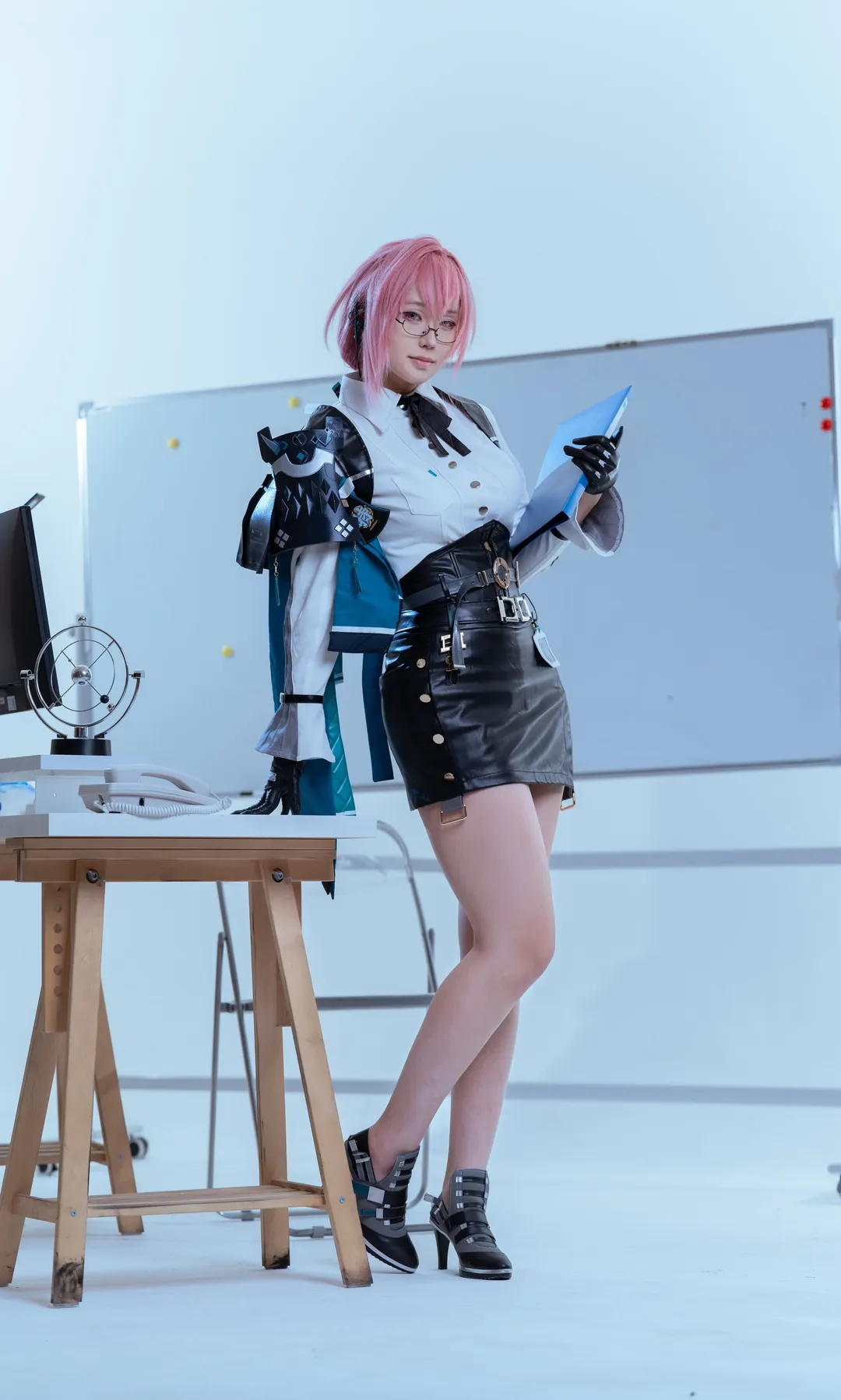 绝区零, cosplay正片, 白棚摄影, 月城柳cos, 战术机能风