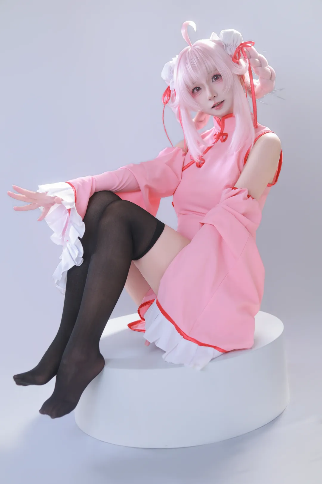 蔚蓝档案, 柚鸟夏cos, 二次元人像, 旗袍动作参考, 粉发Coser - 第7张