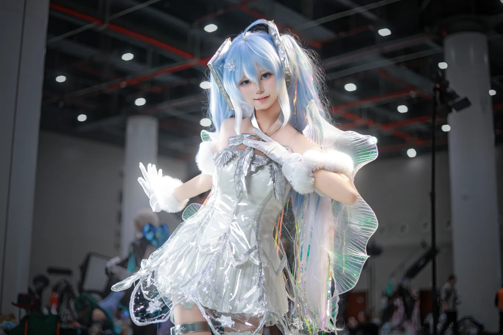 漫展返图, 初音未来cos, cosplay摄影, Vocaloid, 银白系穿搭 - 第1张