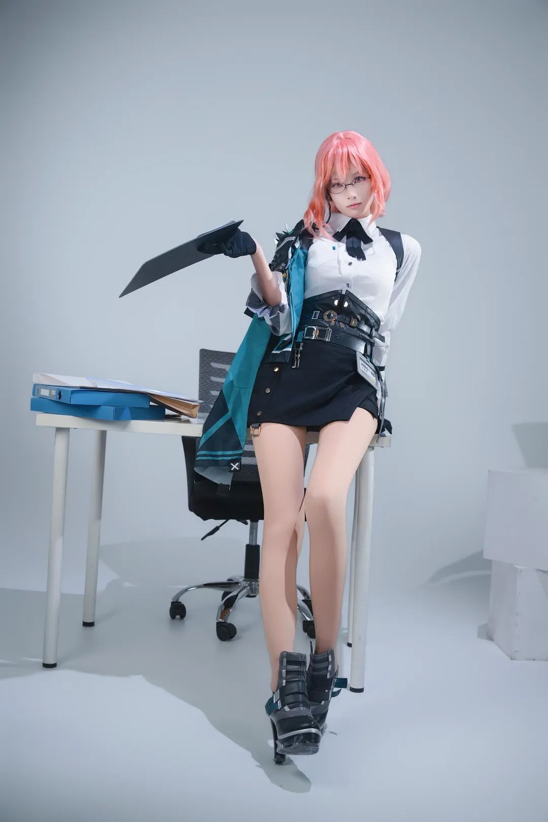 绝区零, 白棚拍摄, cosplay, 动作参考, 月城柳cos - 第3张