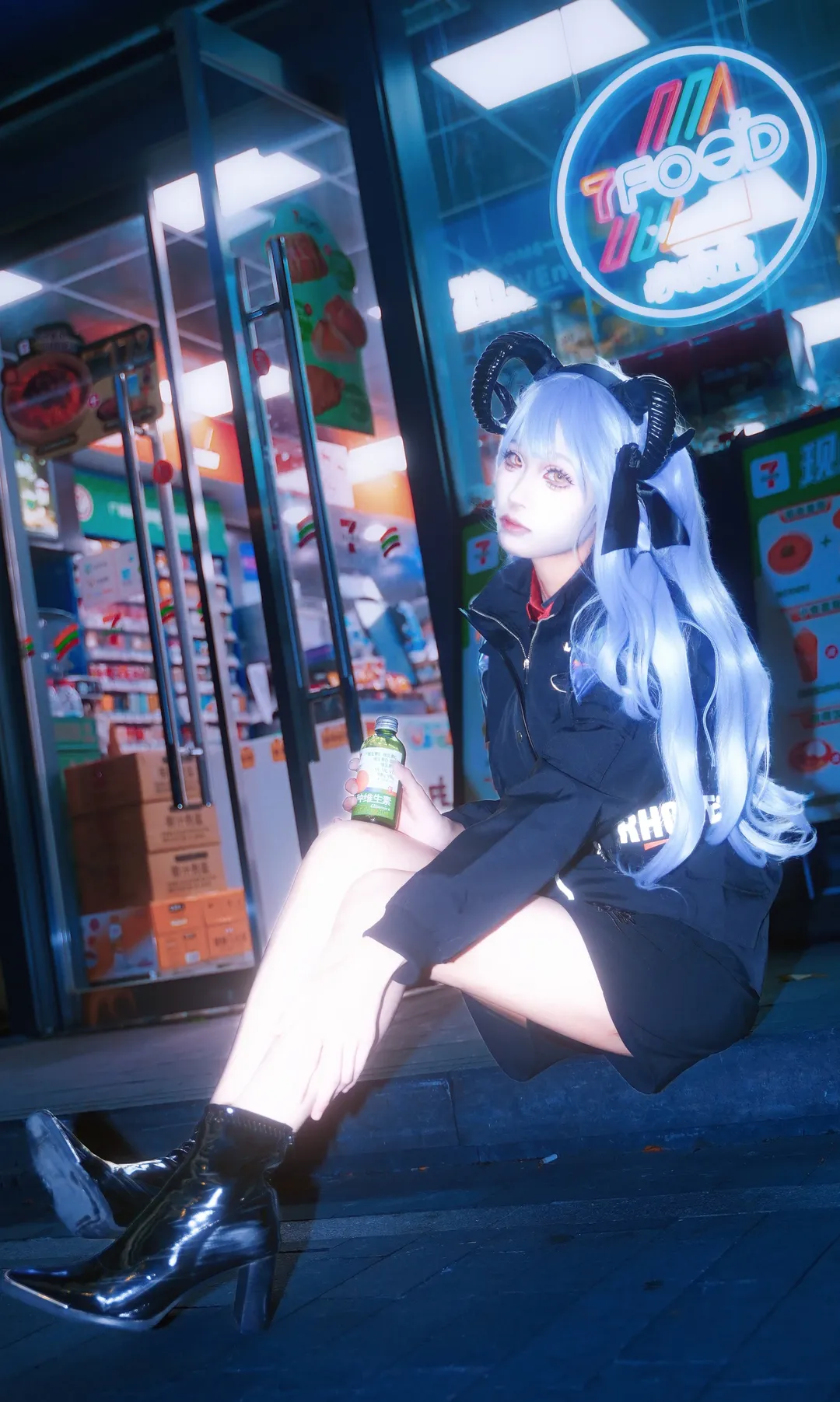 豊川祥子 コスプレ, Ave Mujica, コスプレ日常, 夜間撮影, 外回り日常
