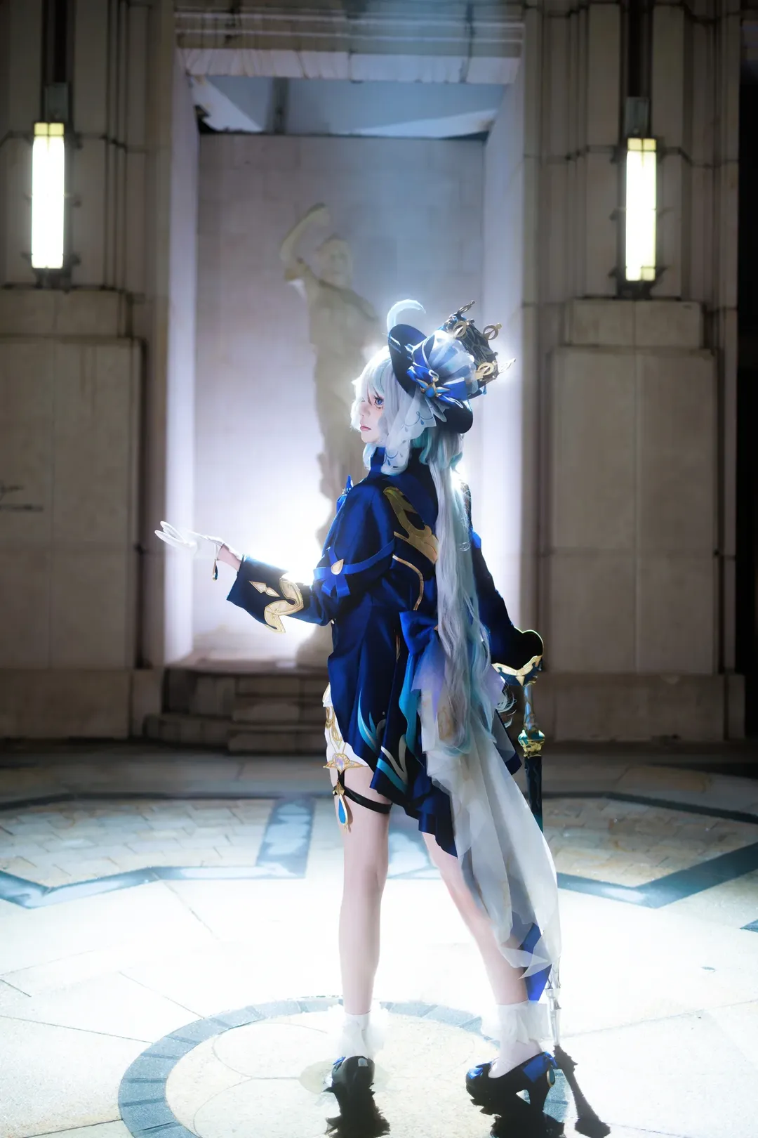 Genshin Impact, Furina cosplay, Genshin Impact cosplay, Cosplay photoshoot, Divine aesthetic outfit - Image 1