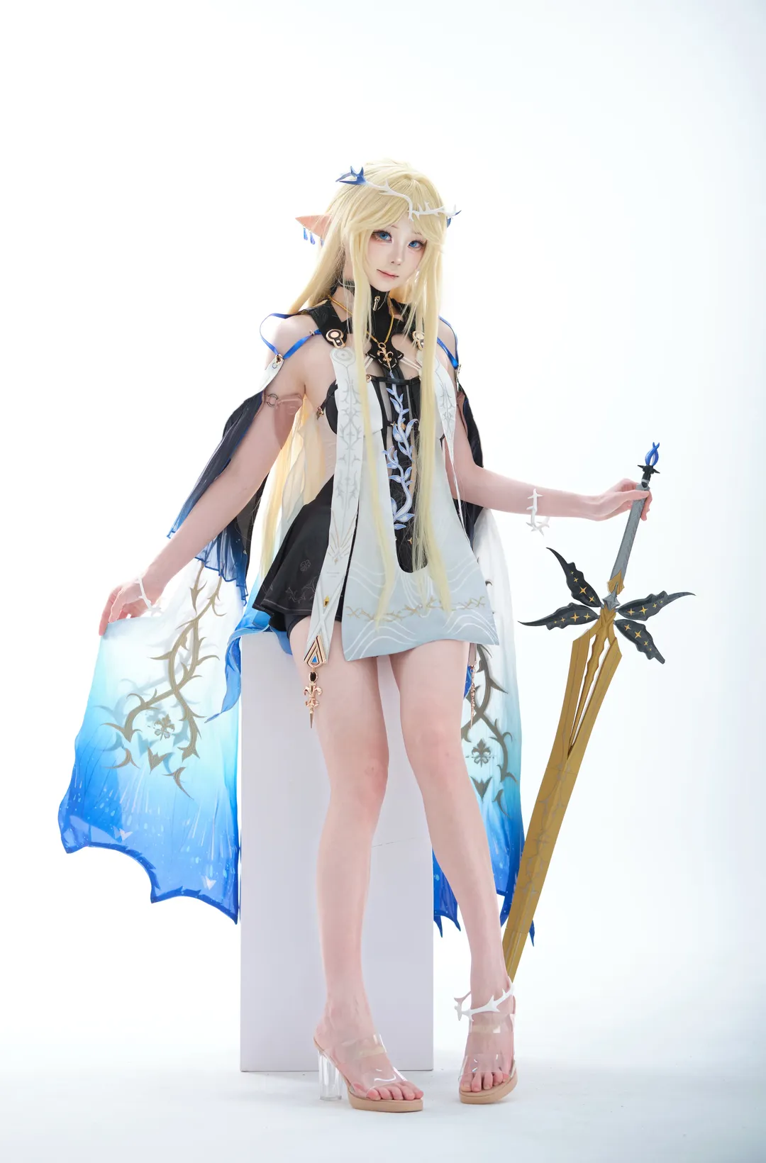鸣潮, 二次元摄影, 卡提希娅cos, cosplay服装, 精灵耳cosplay