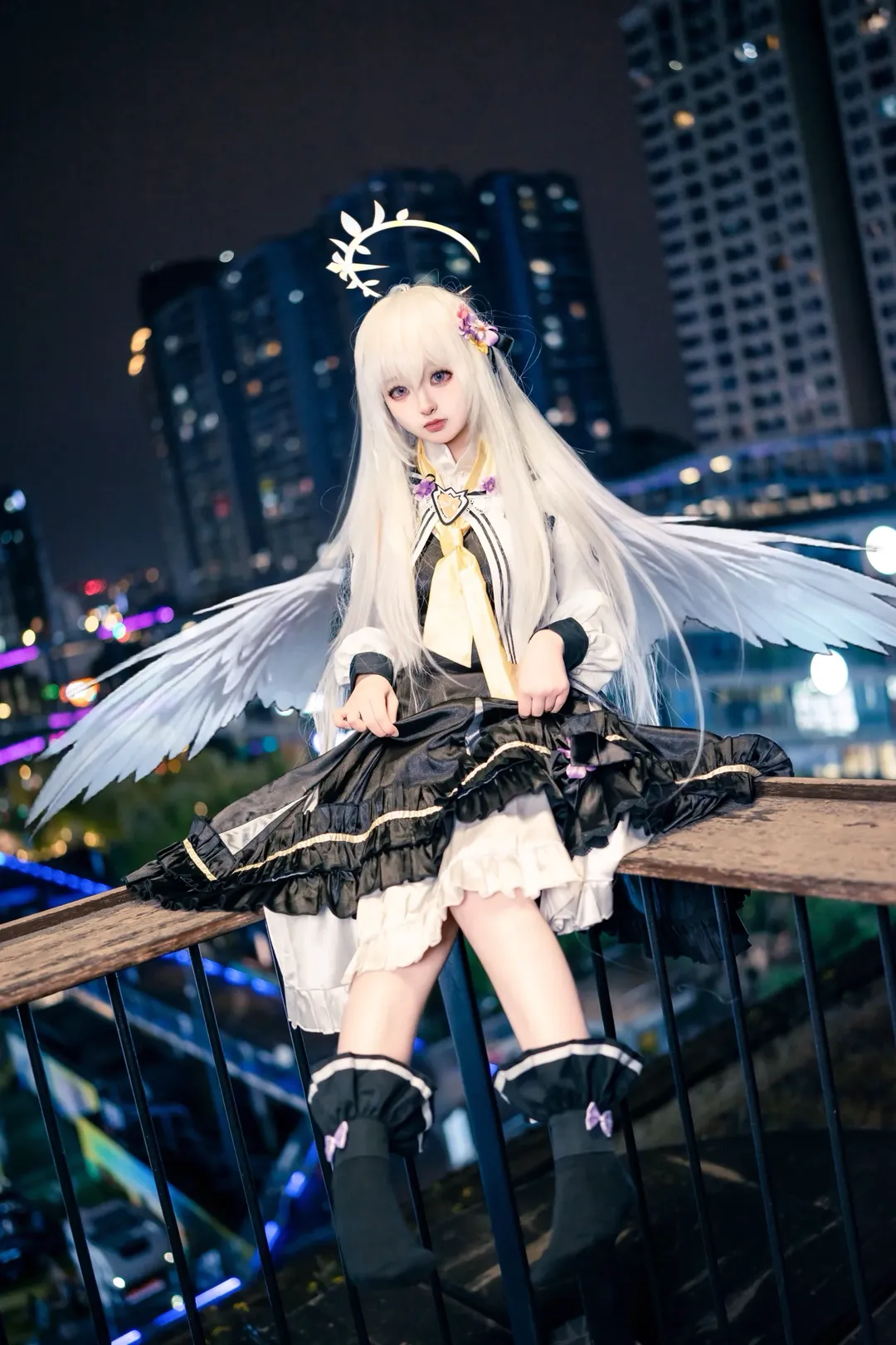 蔚蓝档案, 白洲梓cos, 天使翅膀, cosplay摄影, 夜景外景 - 第1张