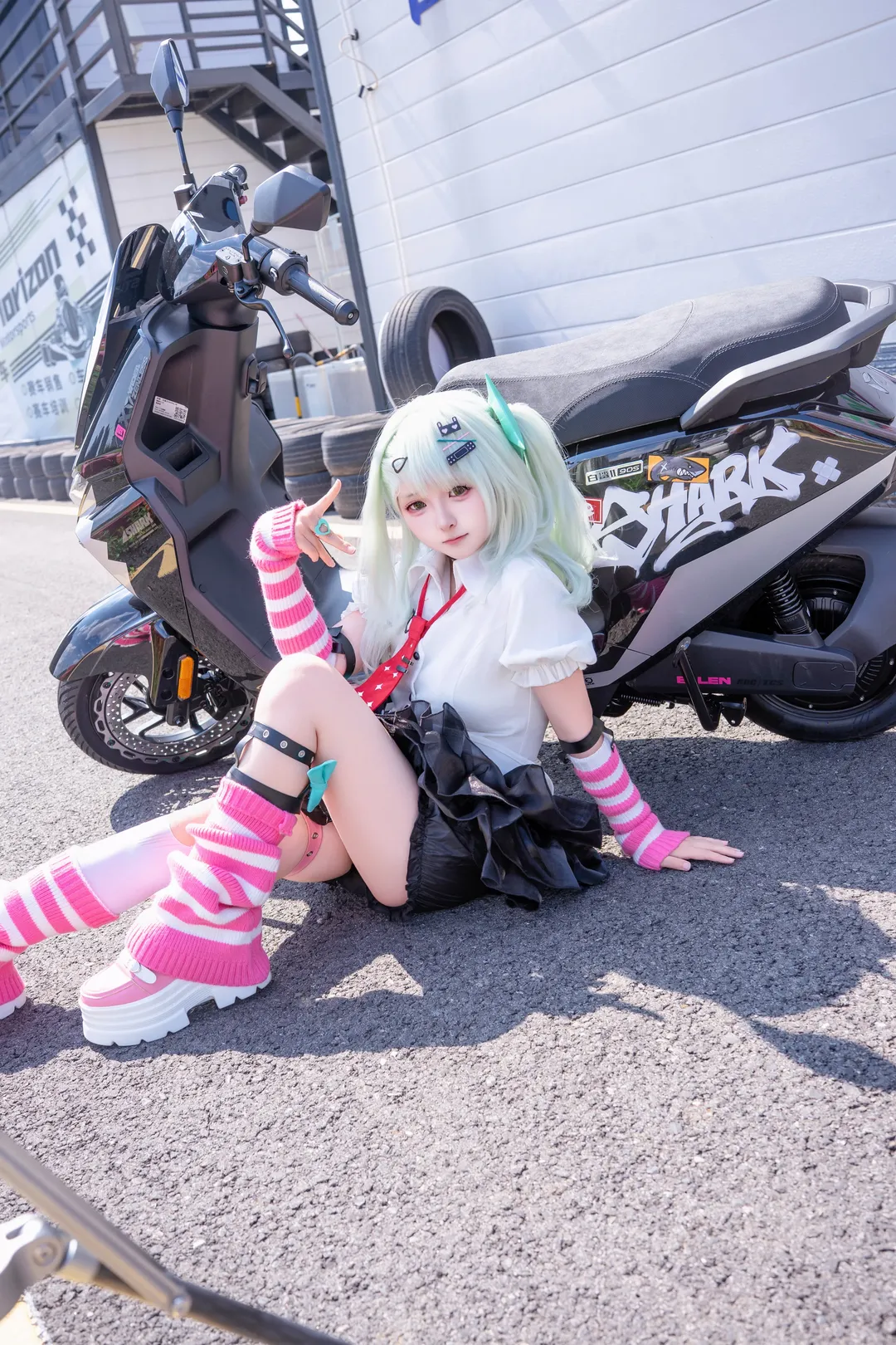 ゼンレスゾーンゼロ, 千夏 コスプレ, コスプレ日常, ヤディア 電動スクーター, バイク女子 - 5枚目