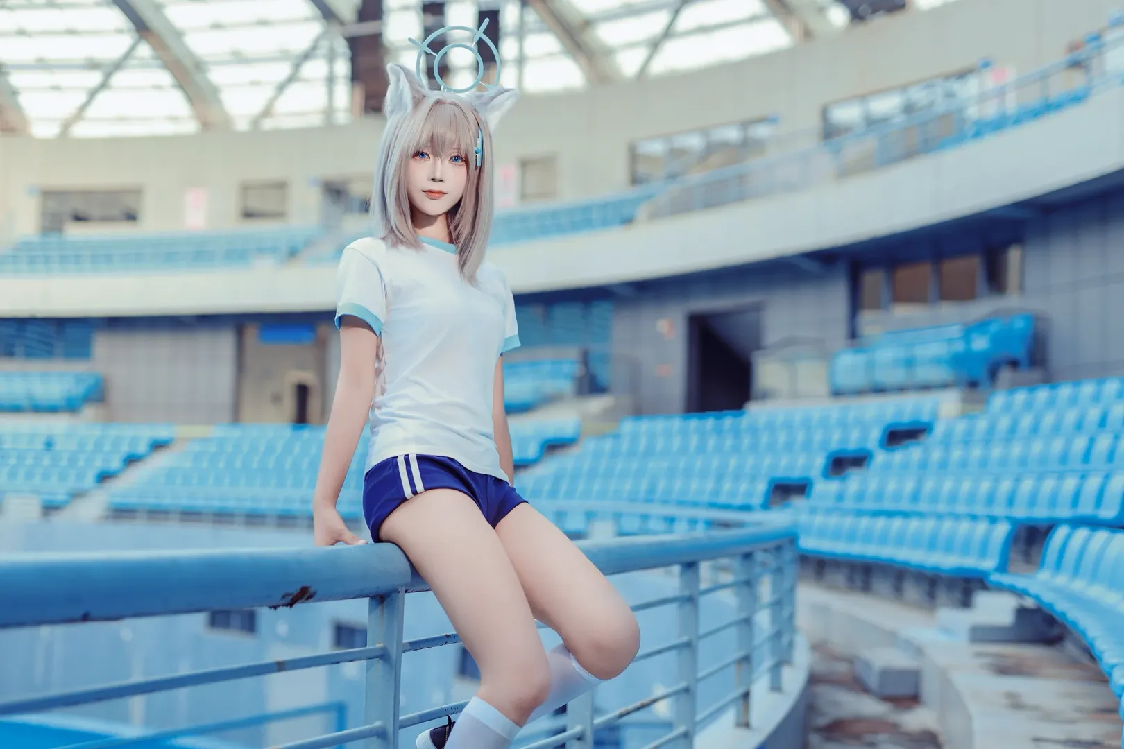 蔚蓝档案, 砂狼白子cos, cosplay摄影, 运动风cos, 蓝色看台 - 第4张