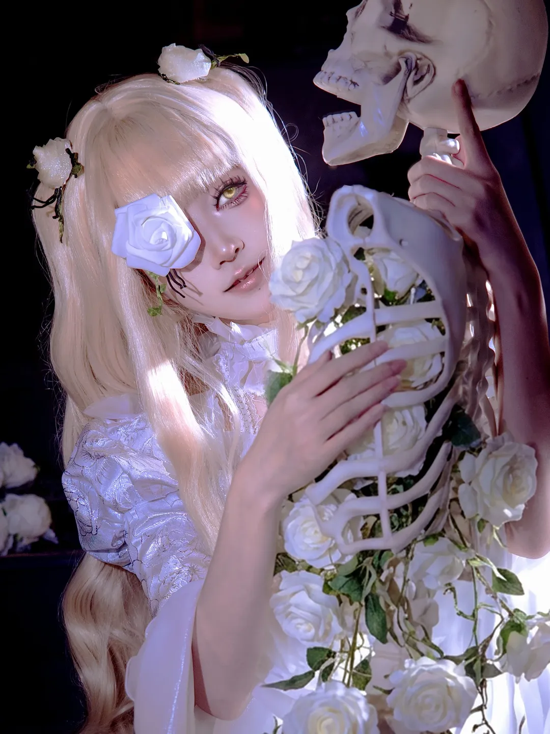 Snowy Crystal cosplay, Rozen Maiden, White Gothic, Skull Rose, Dark Fantasy