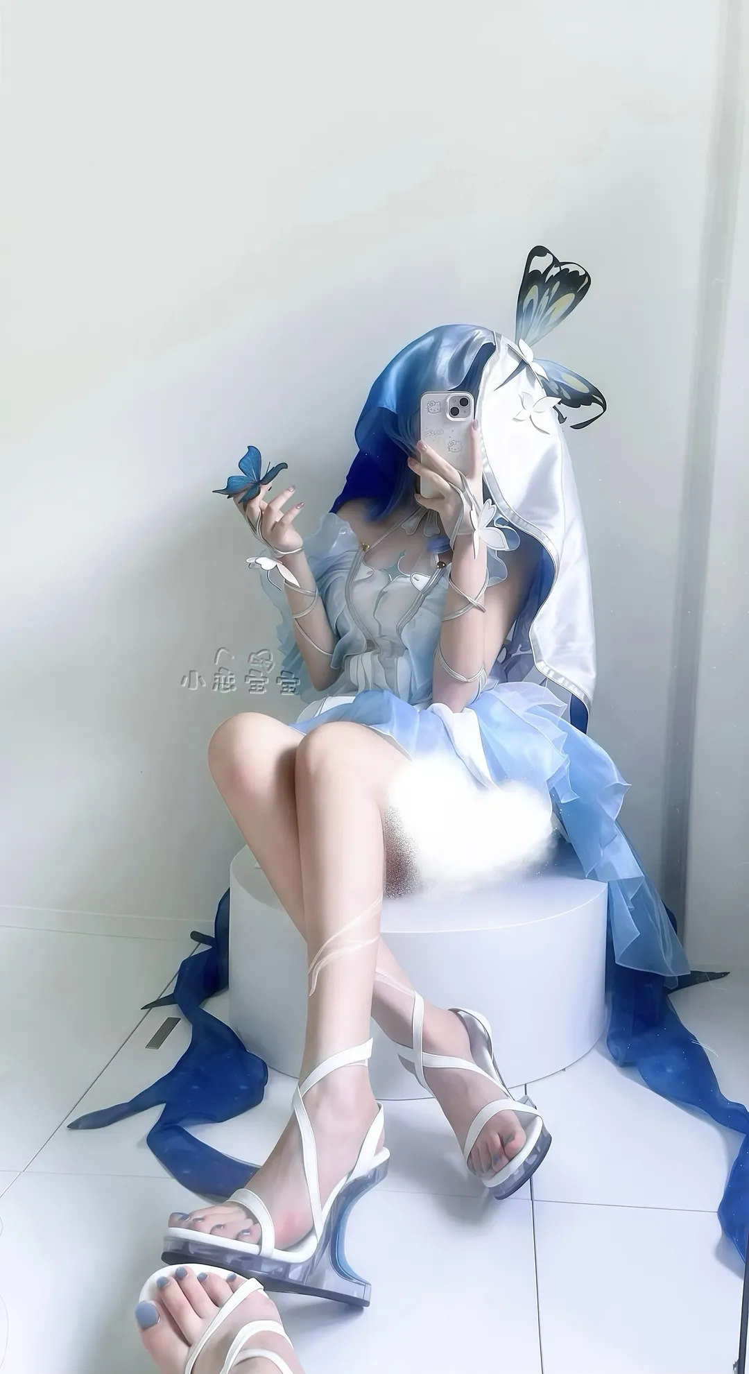 鸣潮, 守岸人cos, 蓝白穿搭cos, 蝴蝶造型cosplay, C服穿搭分享 - 第2张