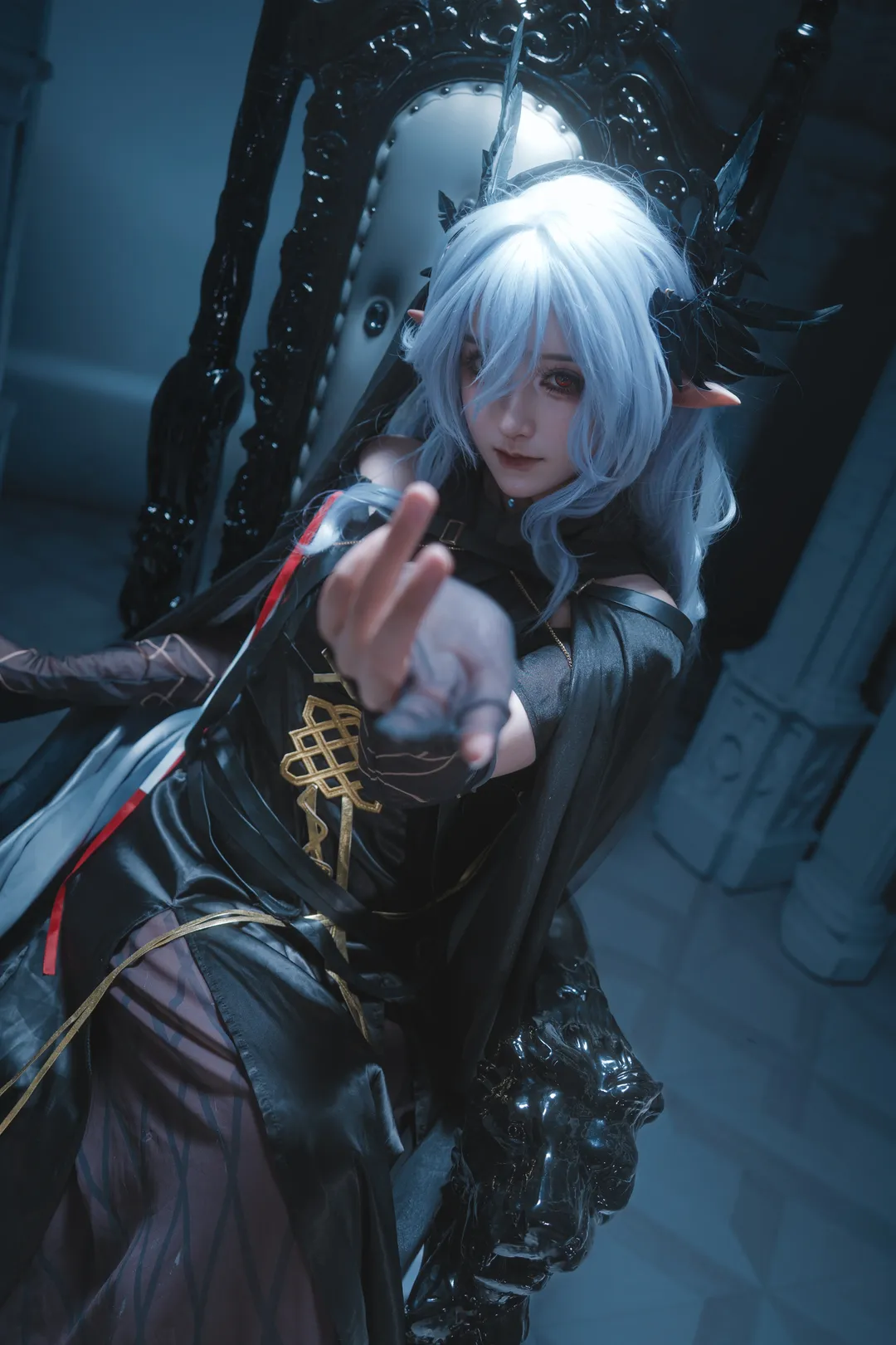 明日方舟, 明日方舟cosplay, 精灵耳妆造, 菈玛莲cos, 高冷女王风