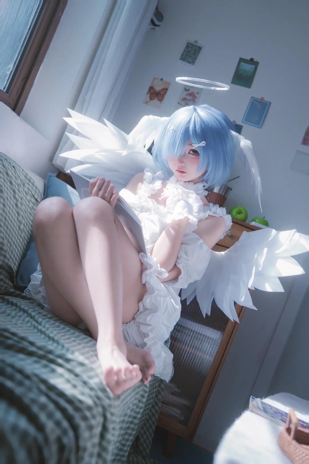 蕾姆cos, 氛围感写真, 蓝发少女, 居家摄影, 天使cosplay