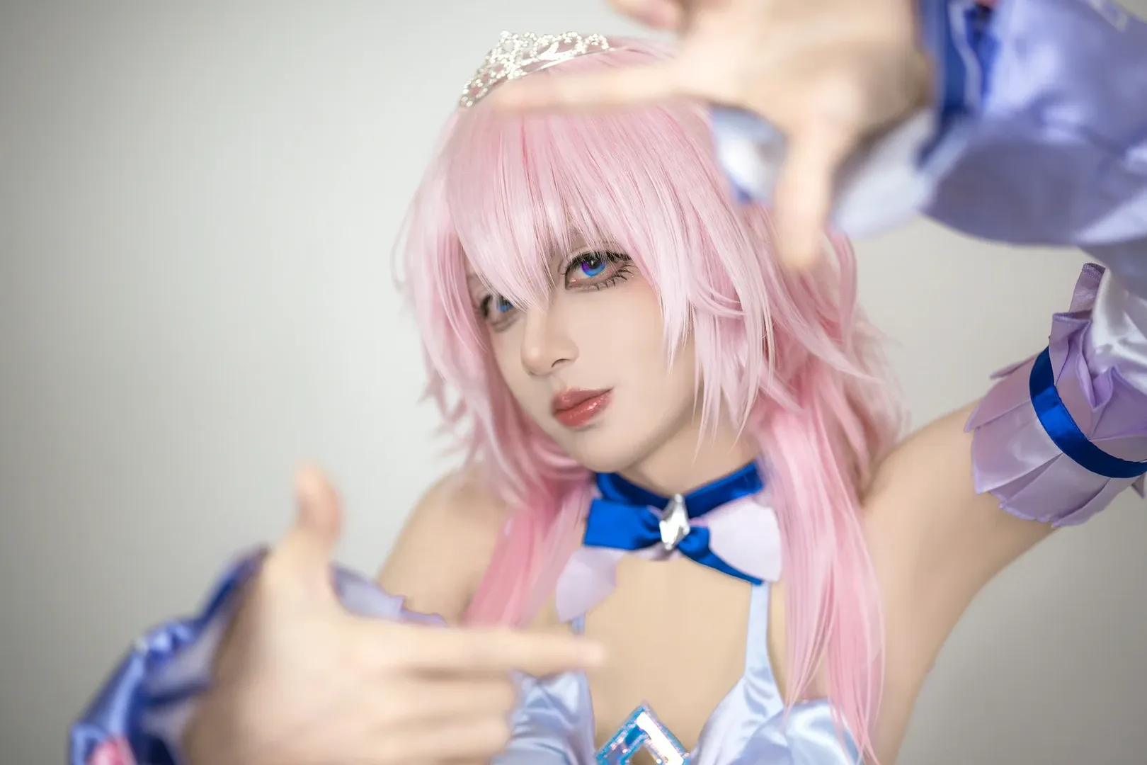 崩壊：スターレイル, 三月なのか コスプレ, 白ニーソコーデ, 女装男子, 礼服コスプレ - 1枚目
