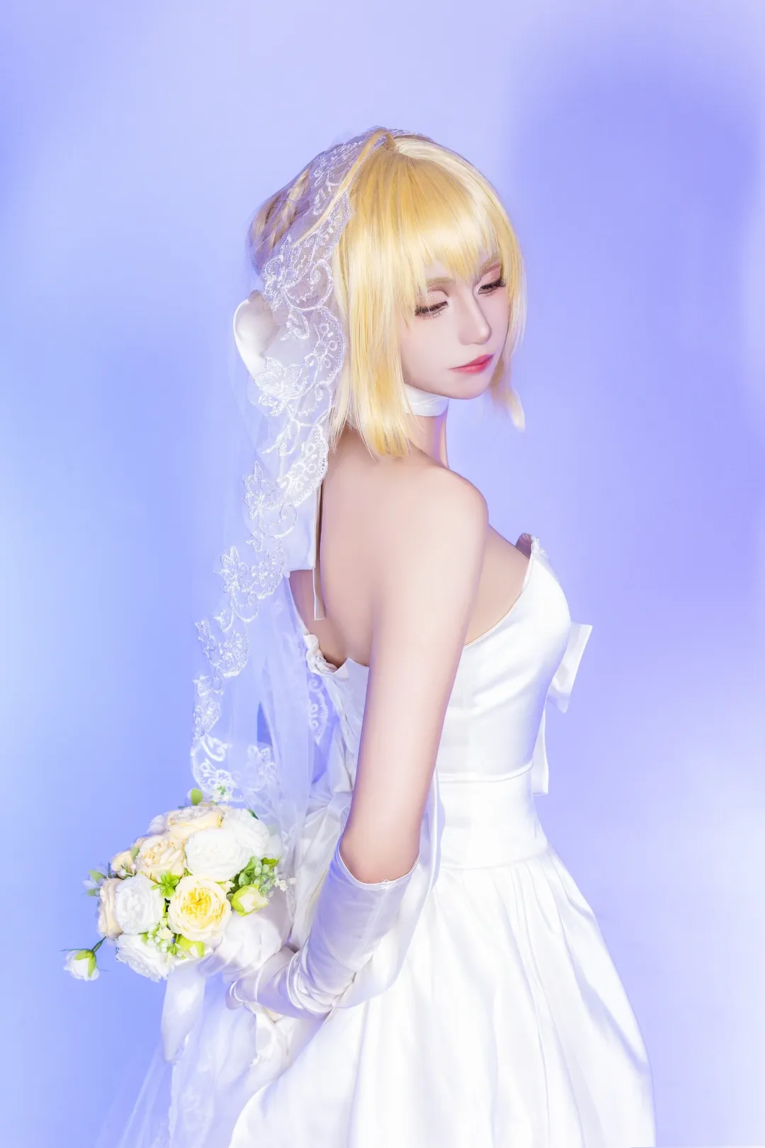 フェイト, セイバー コスプレ, 白いベールのスタイル, ウェディングドレスコスプレ, 金髪緑眼 - 1枚目