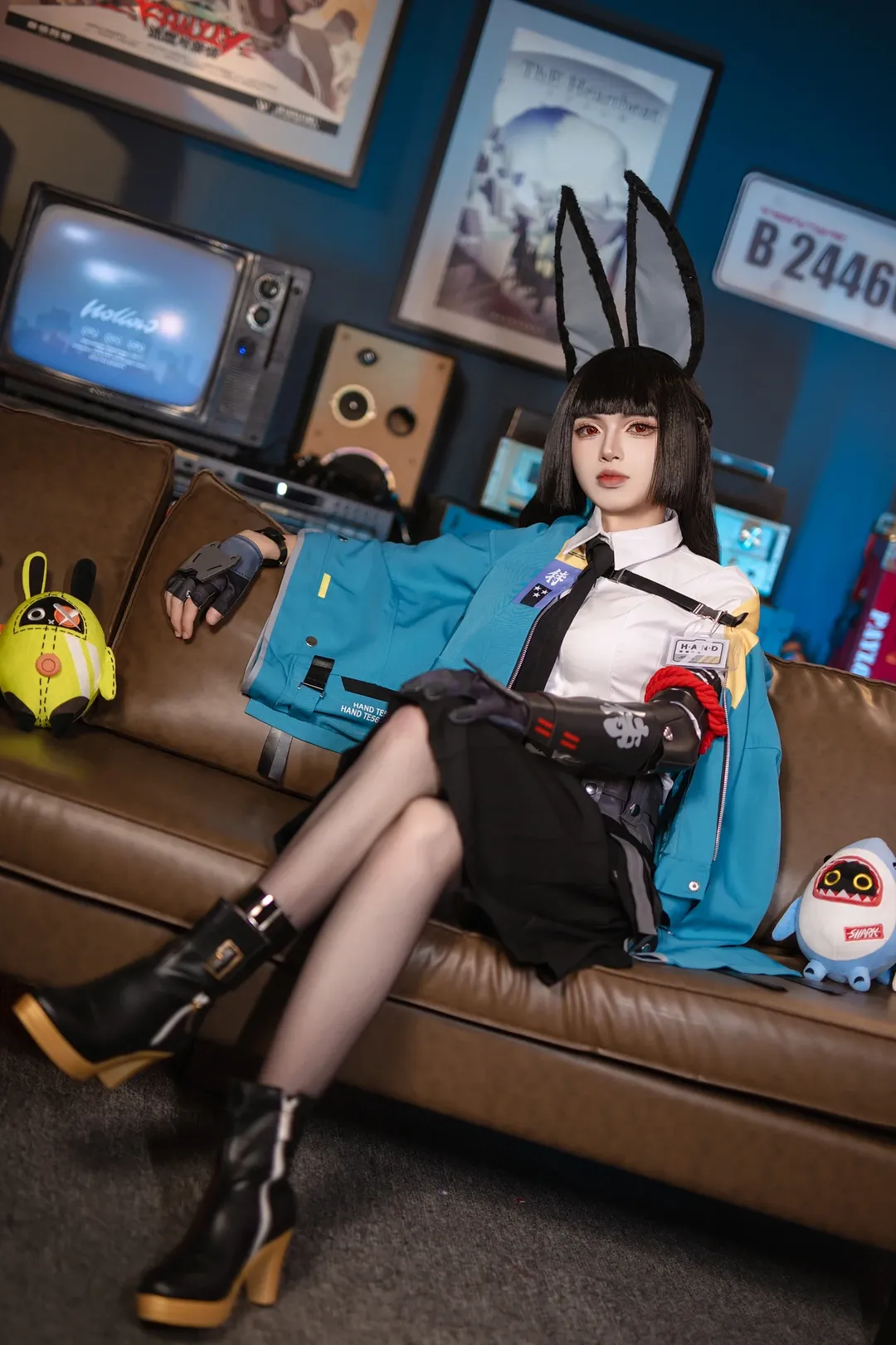 绝区零, Cosplay摄影, 星见雅cos, 特工装扮, 复古风大片 - 第1张