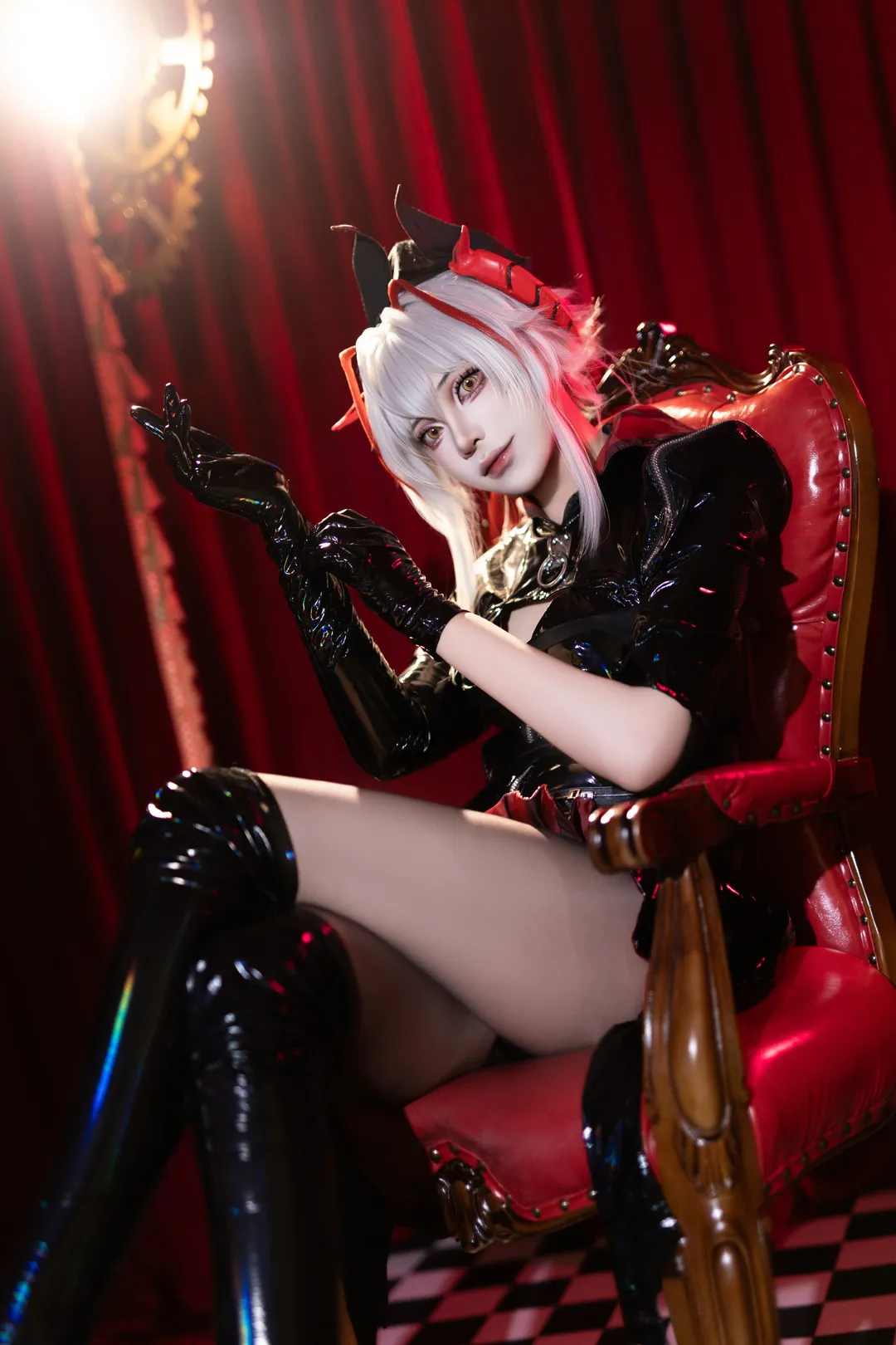 明日方舟, 舞台风造型, 棚拍写真, 音律wcos, 漆皮Cosplay - 第1张