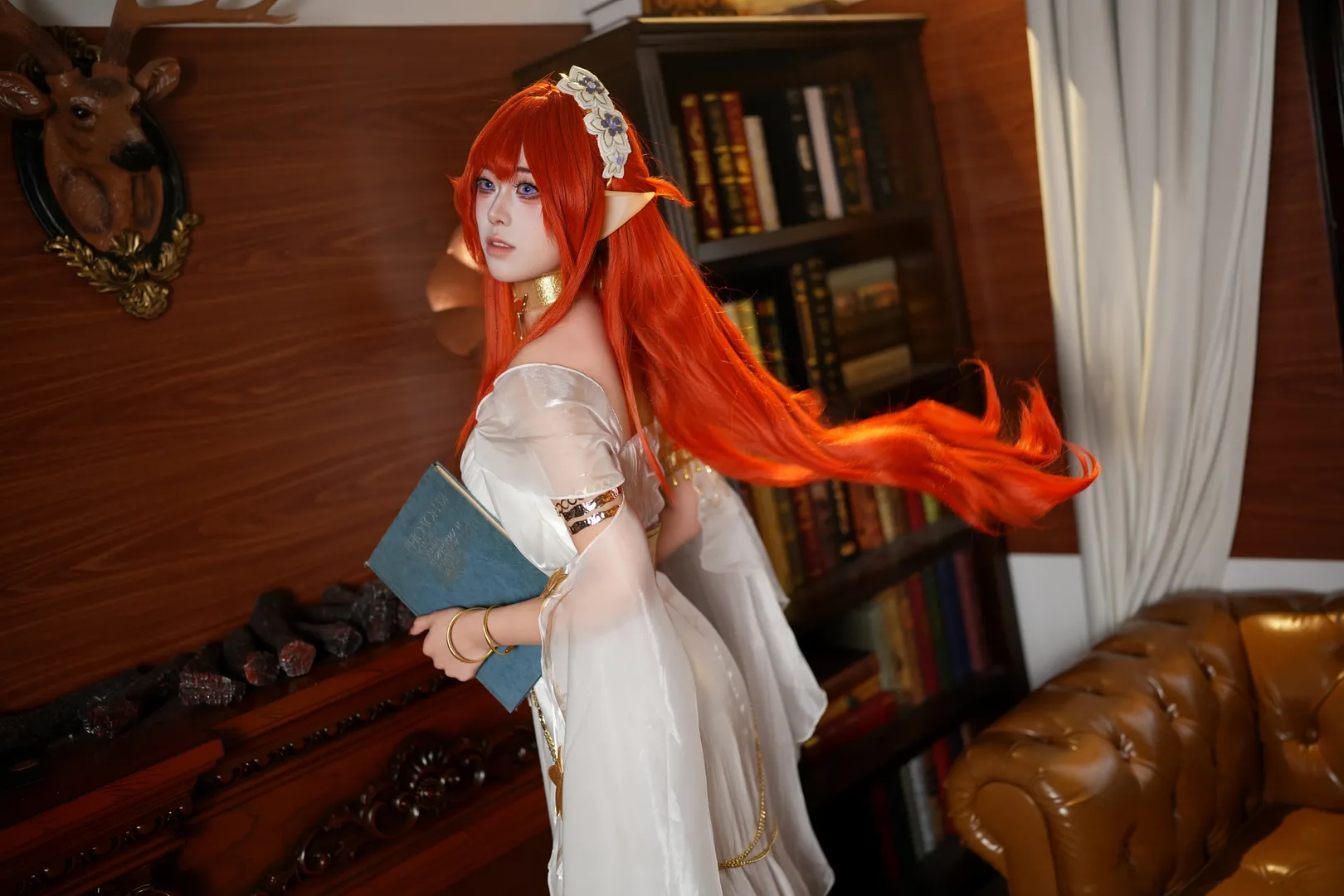 崩壊：スターレイル, 室内撮影, エルフ耳コスプレ, 大人トリビー のコスプレ, 白いドレスのポートレート - 2枚目