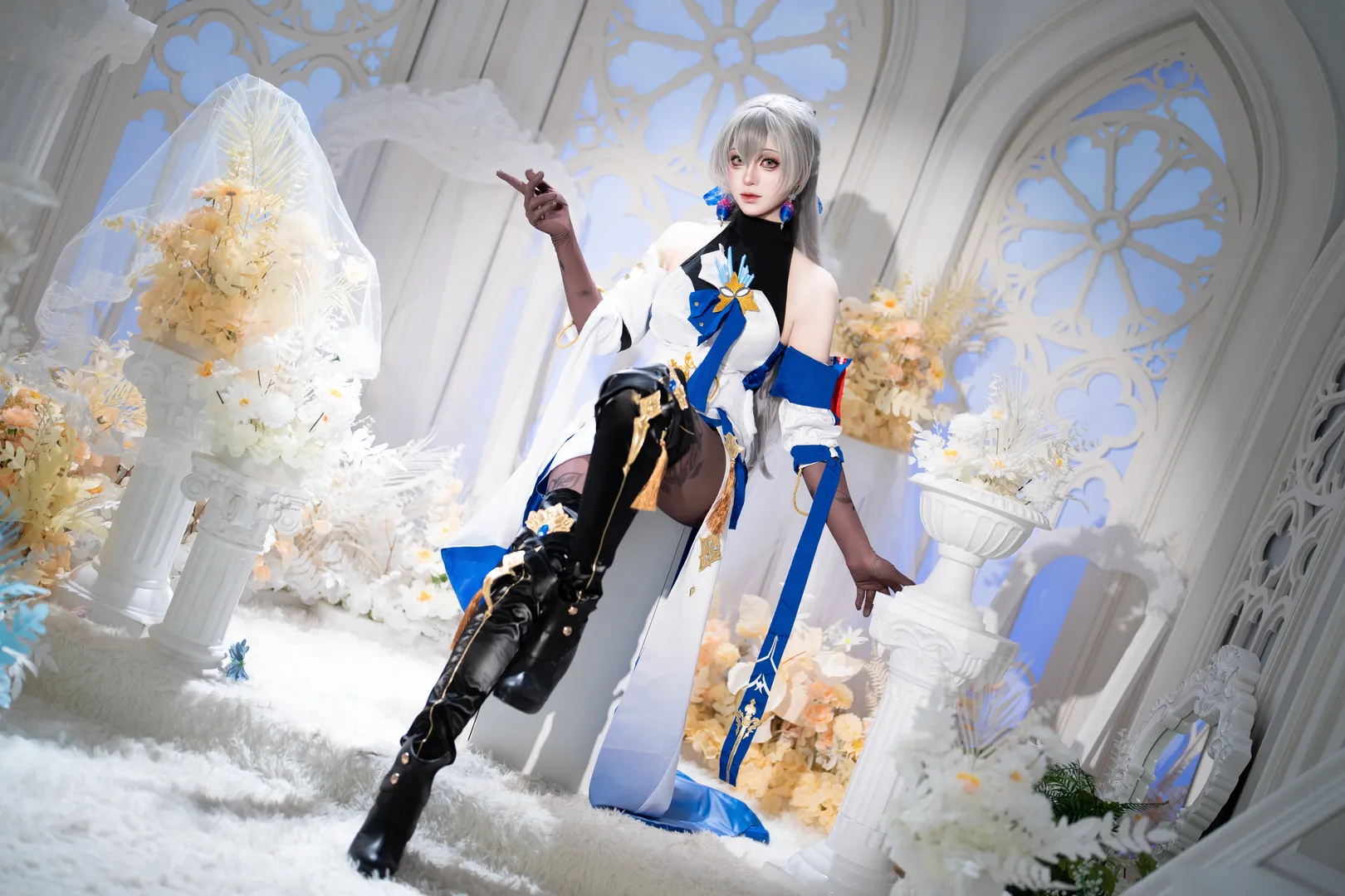 崩坏星穹铁道, 布洛妮娅cos, cosplay摄影, 贝洛伯格, 银发穿搭 - 第1张